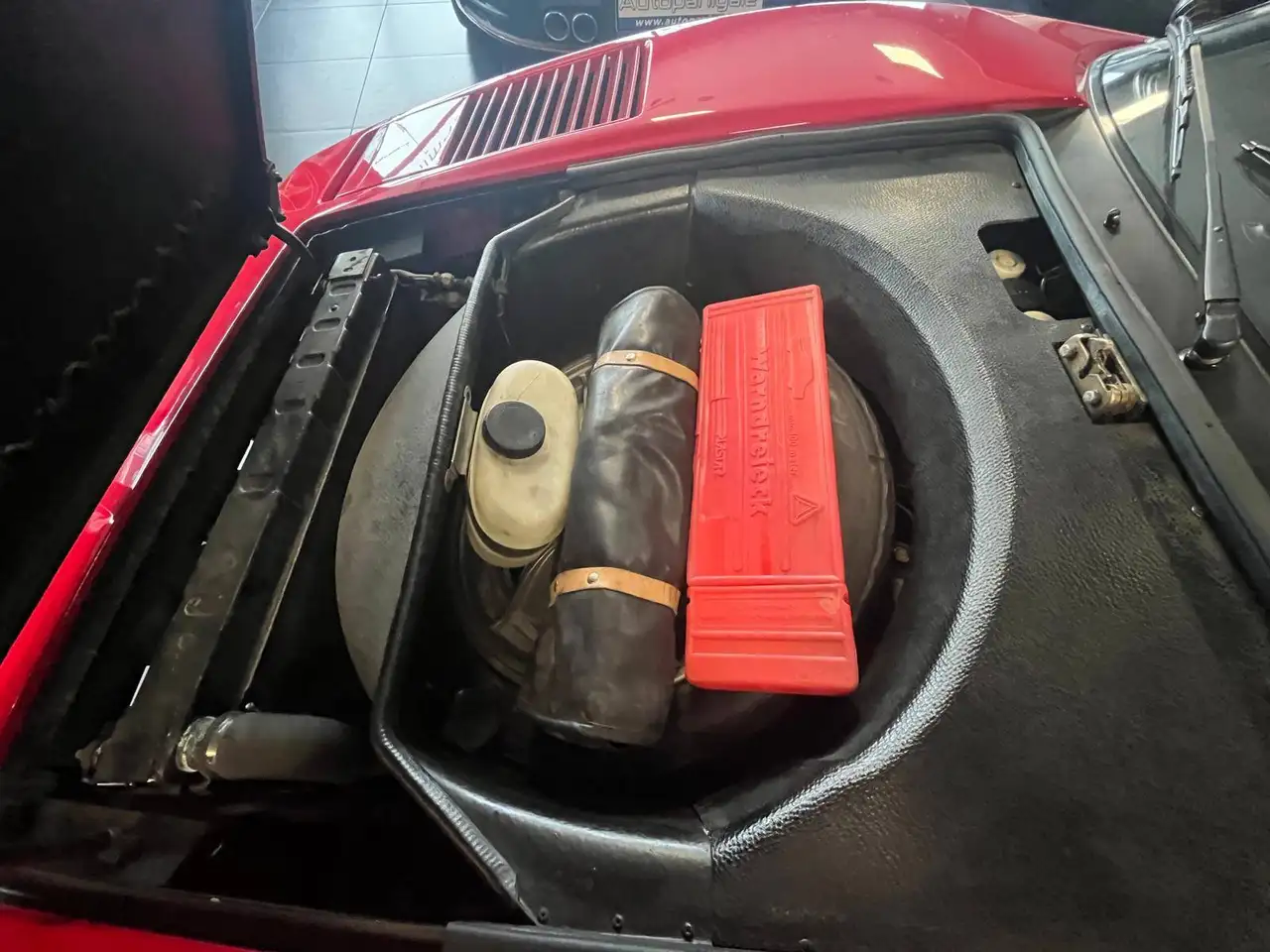 Ferrari 308 GTSi 2.9, foto 9