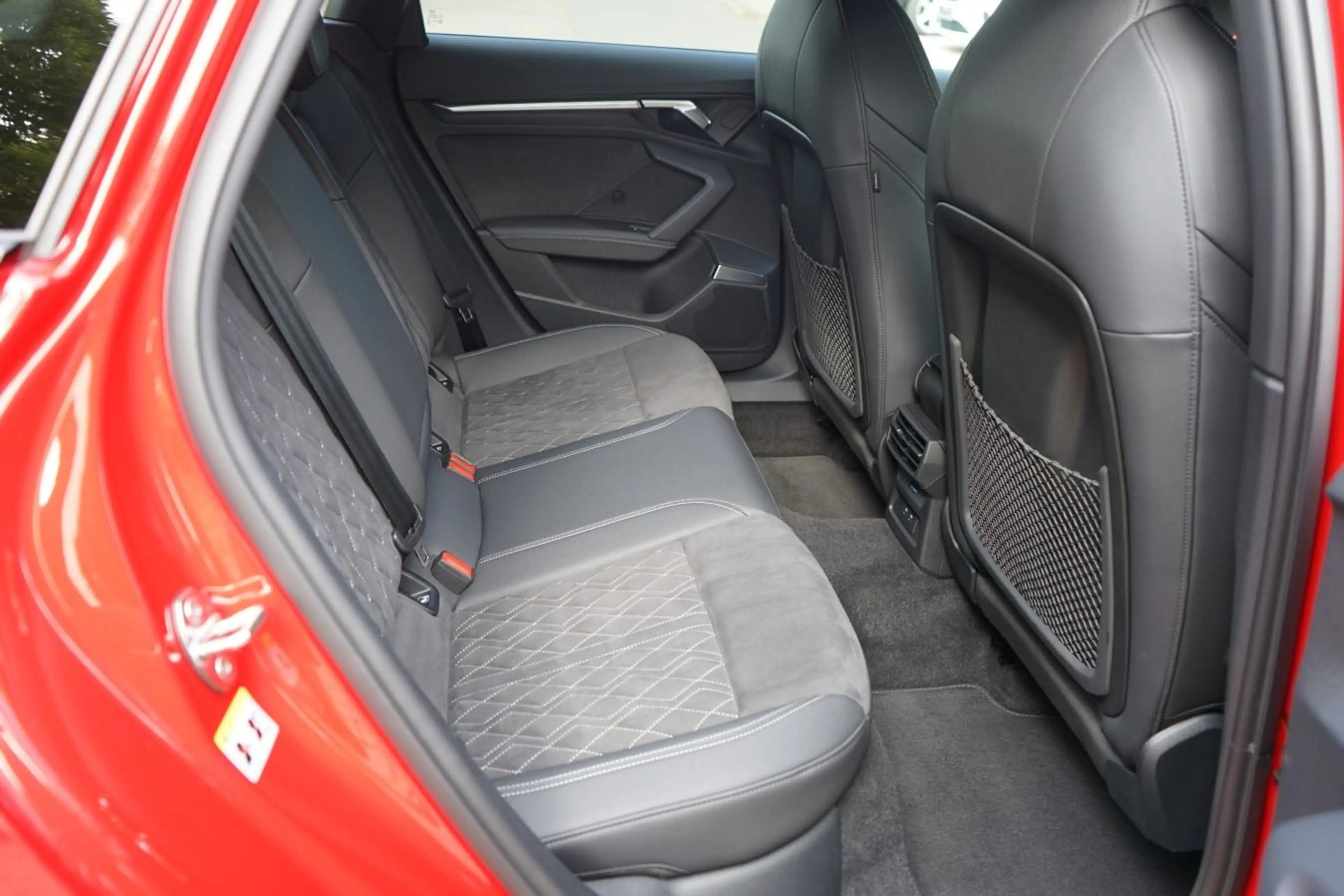 Audi S3 quattro 2.0 TFSI*Head-up*B&O*Matrix — photo 9