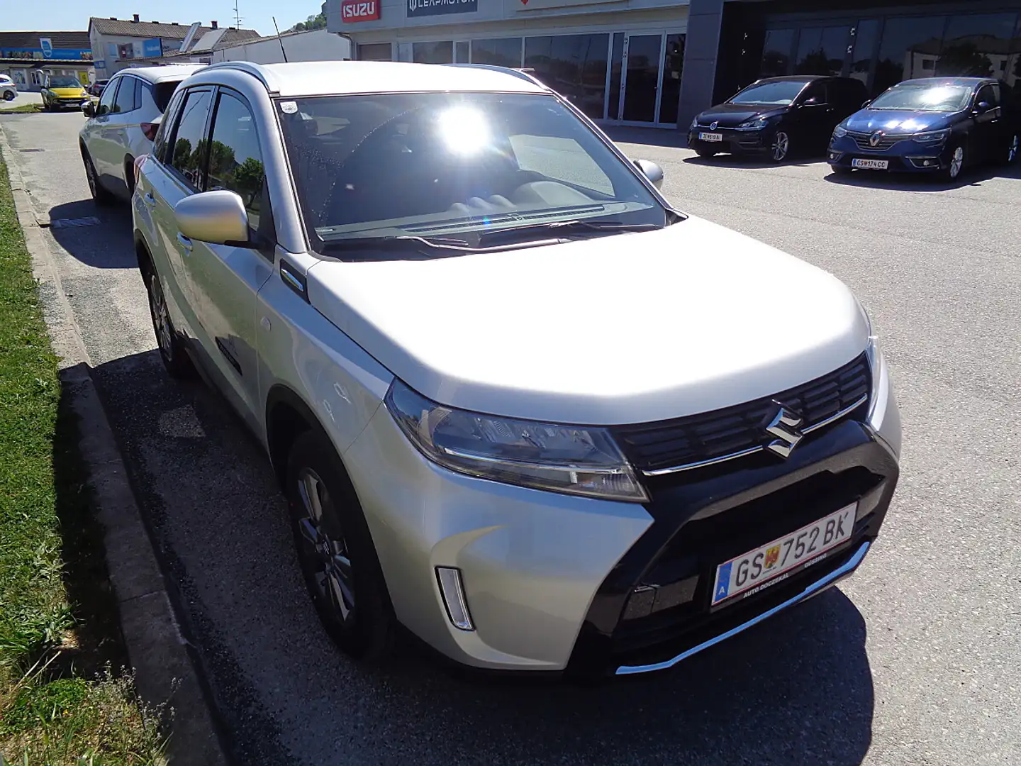 Suzuki Vitara 1,4 Hybrid ALLGRIP shine Silber - 2