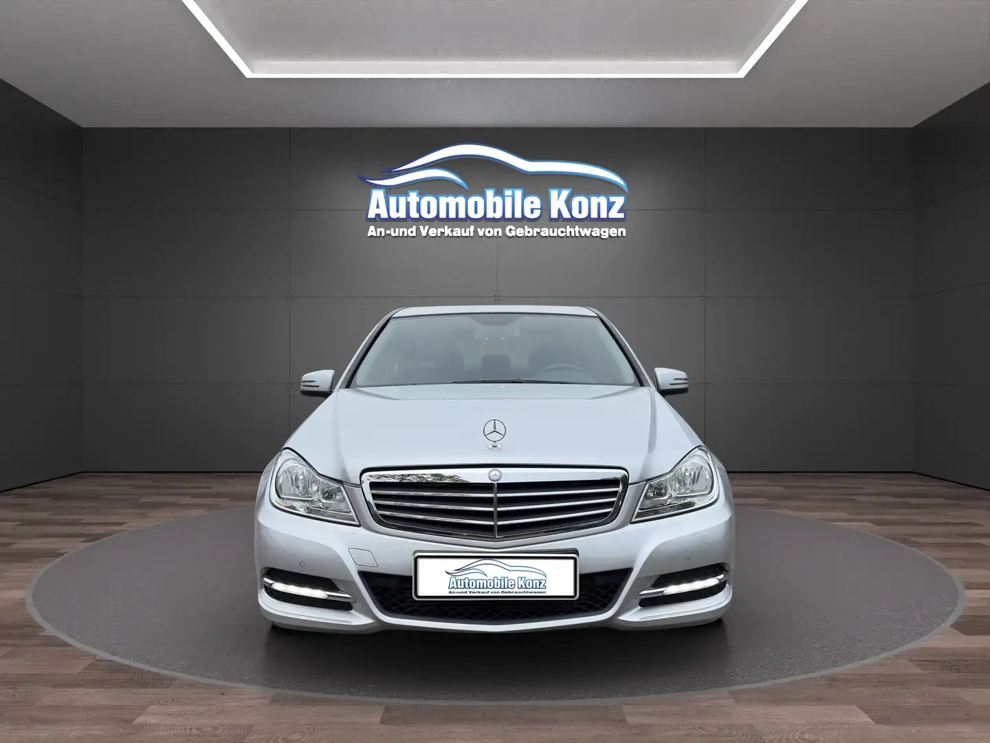 Mercedes-Benz C 180 C 180 CGI BlueEfficiency (204.049) Grau - 1