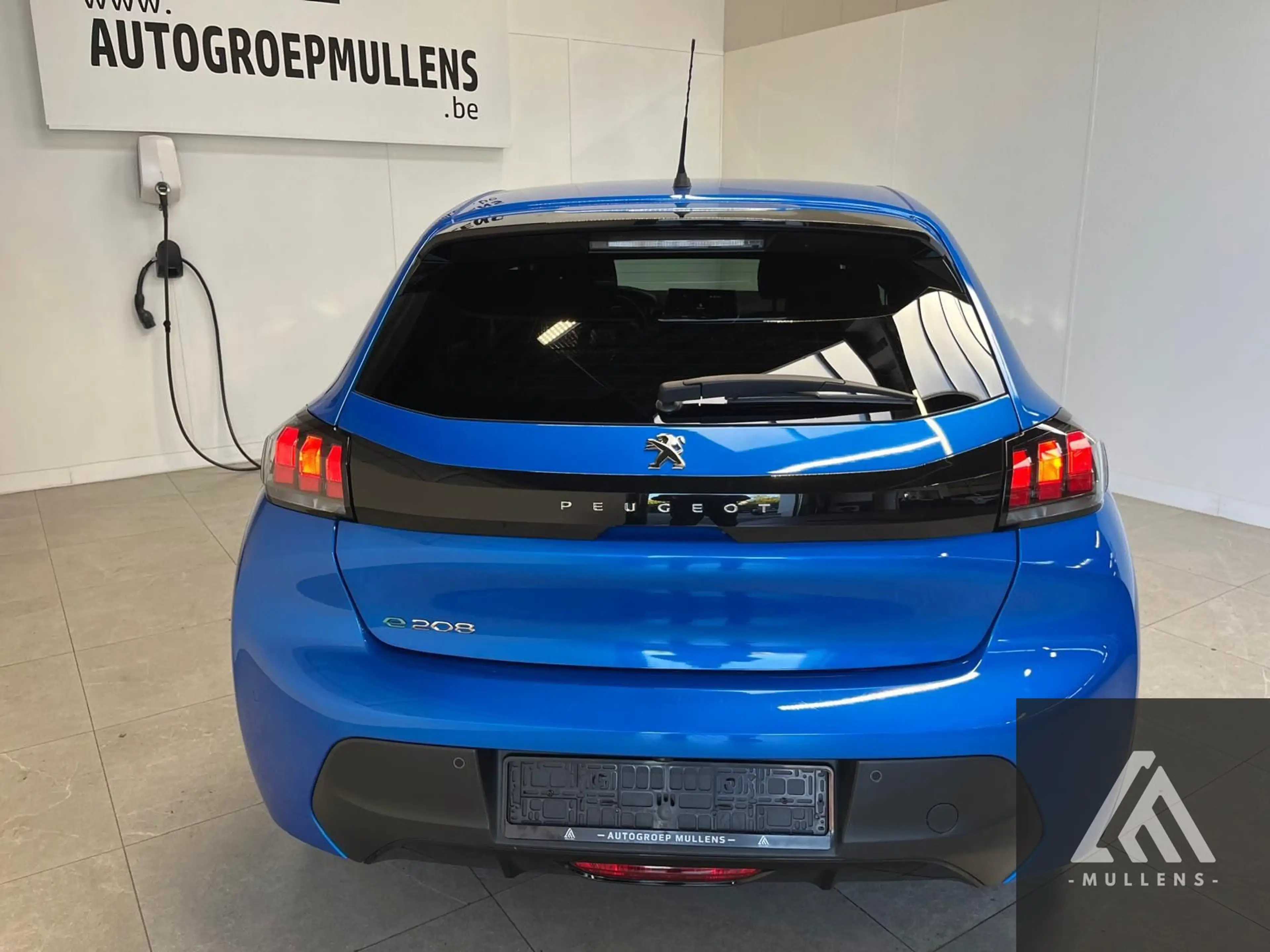 Peugeot e-208 e-208 136 Style — photo 10
