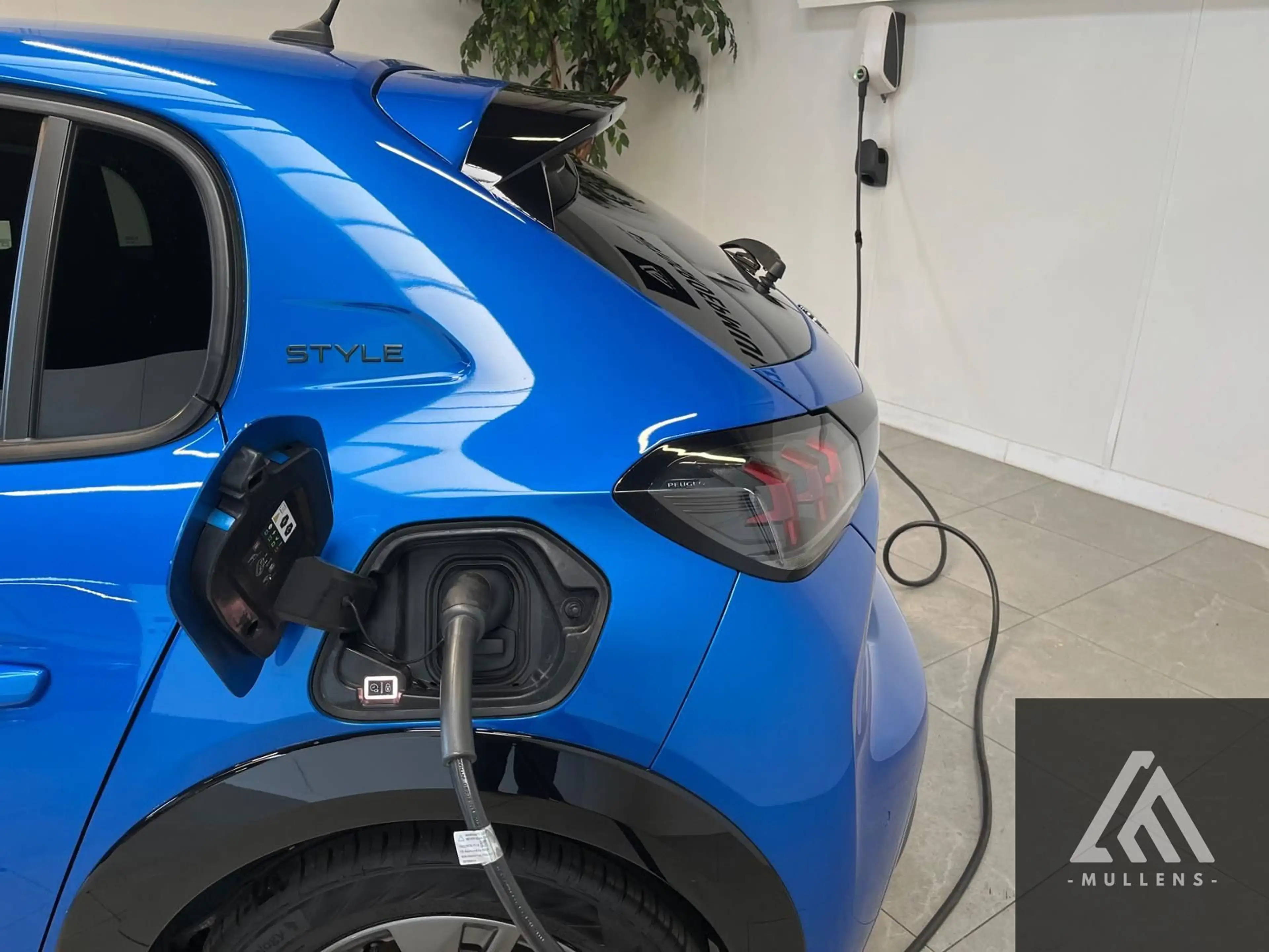 Peugeot e-208 e-208 136 Style — photo 8