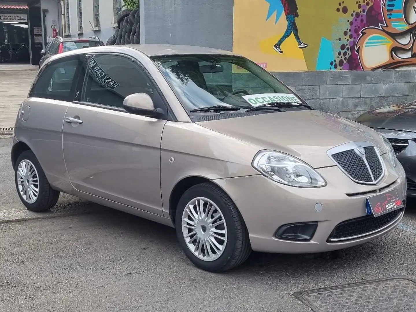 Lancia Ypsilon Ypsilon II 2007 1.2 8v New Oro (oro) Brons - 2