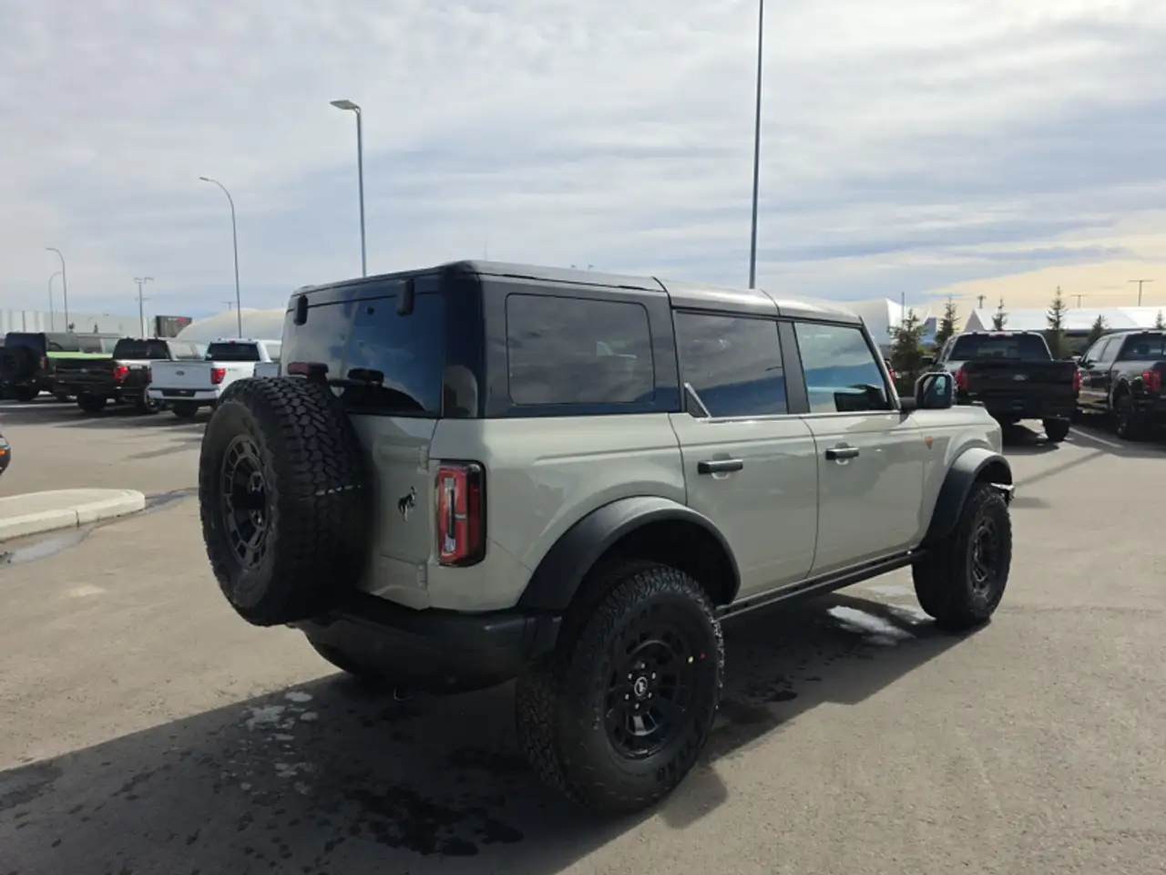 Ford Bronco снимка Ford Bronco