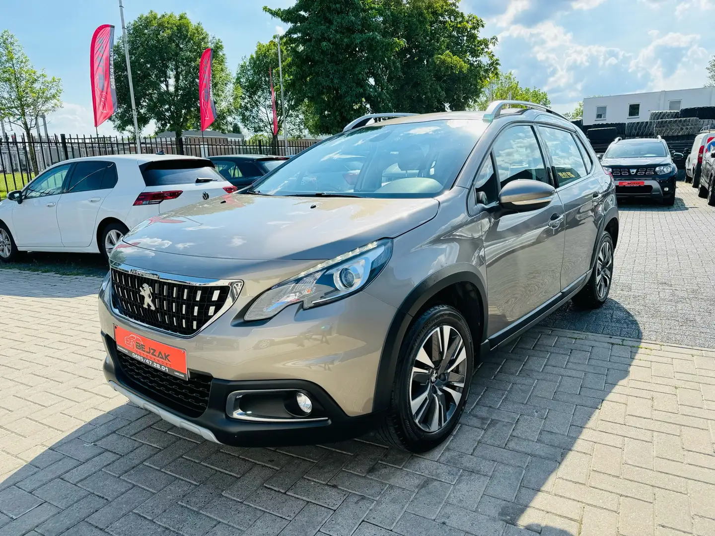 Peugeot 2008 PureTech 82 Allure 1j Garantie brončana - 1