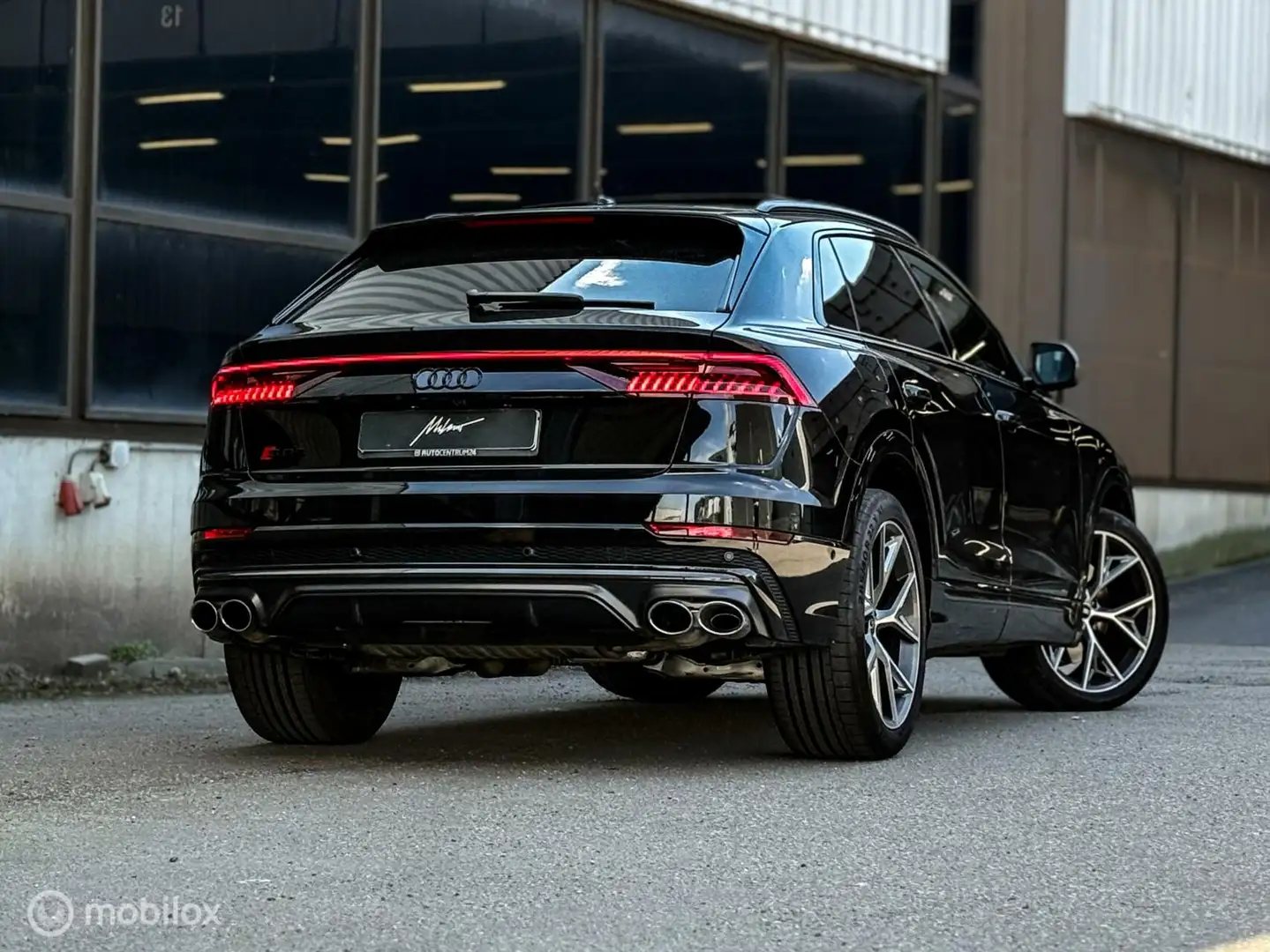 Audi SQ8 4.0 TFSI Quattro 507pk | Pano| B&O| Carbon| Massag Schwarz - 2