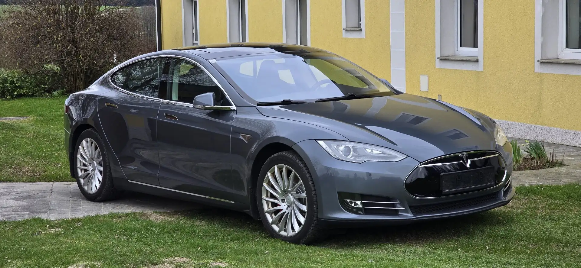 Tesla Model S S85 GRATIS LADEN bei Tesla Grau - 2
