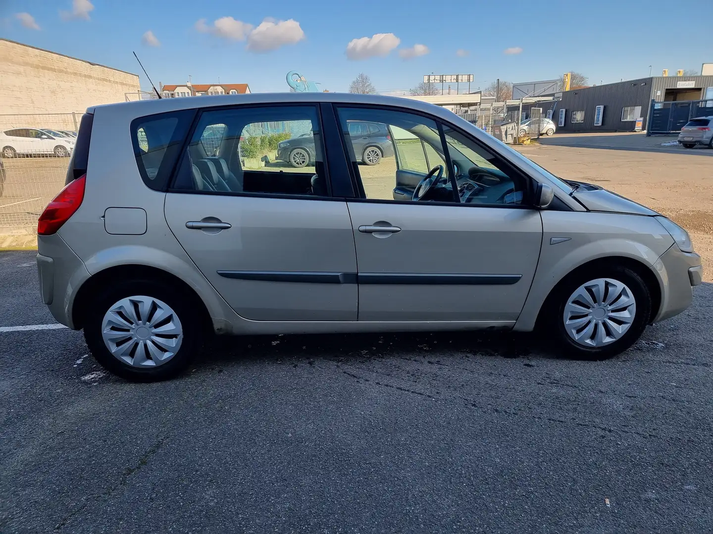 Renault Grand Scenic Grand Scenic 1.9 dCi FAP Avantage Gold - 2