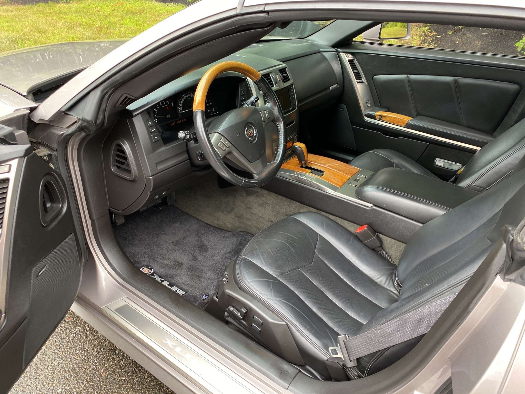2004 Cadillac XLR
