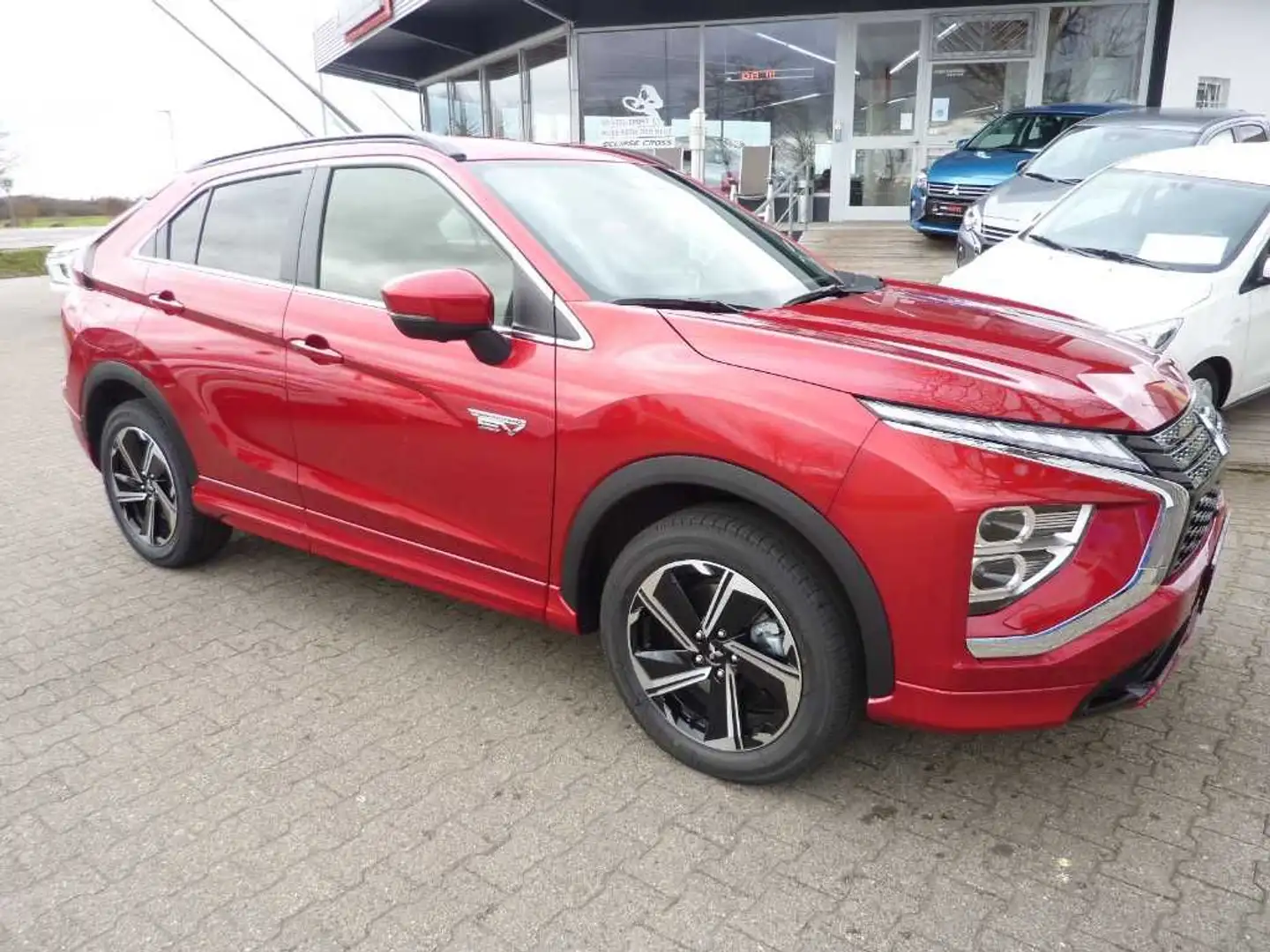 Mitsubishi Eclipse Cross PHEV 2,4 188PS 4WD Allwetter Rood - 1