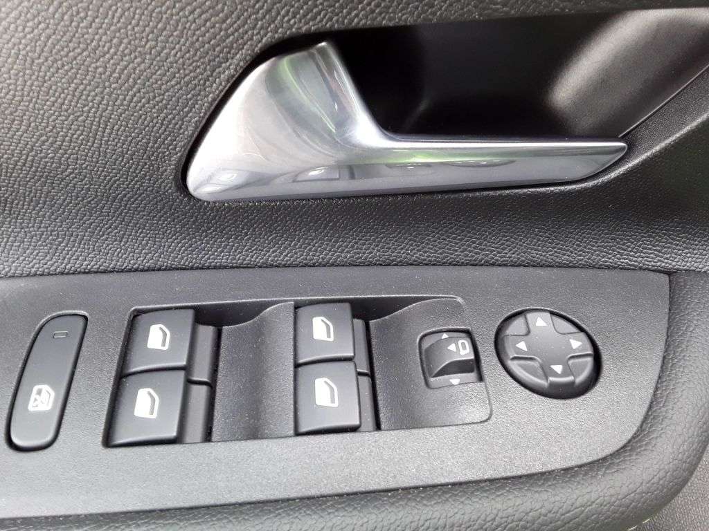 Opel Mokka E