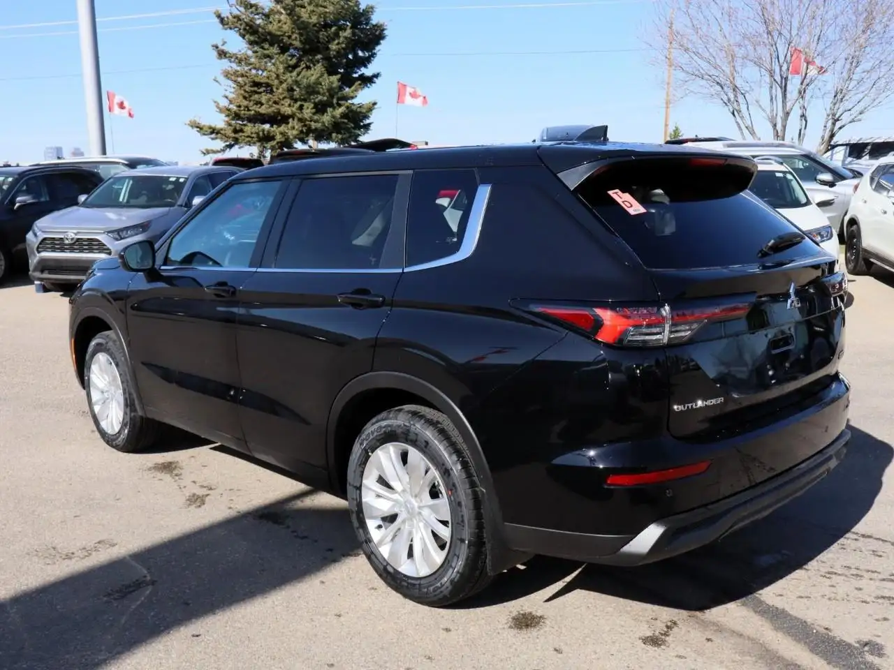 Mitsubishi Outlander снимка Mitsubishi Outlander