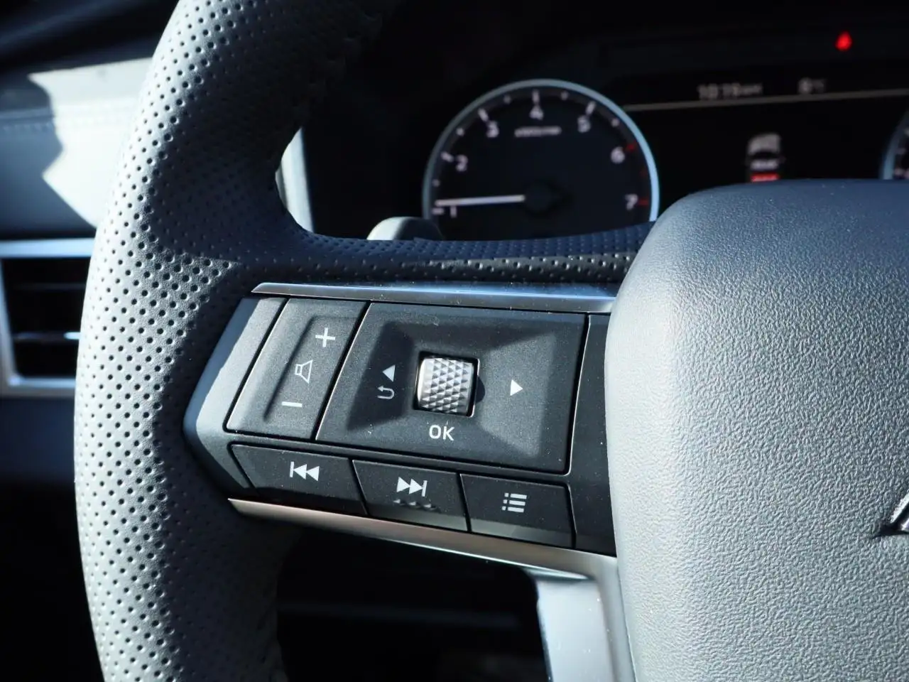 Mitsubishi Outlander снимка Mitsubishi Outlander
