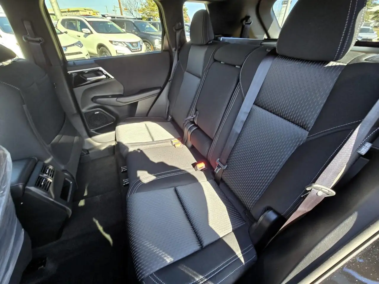 Mitsubishi Outlander снимка Mitsubishi Outlander