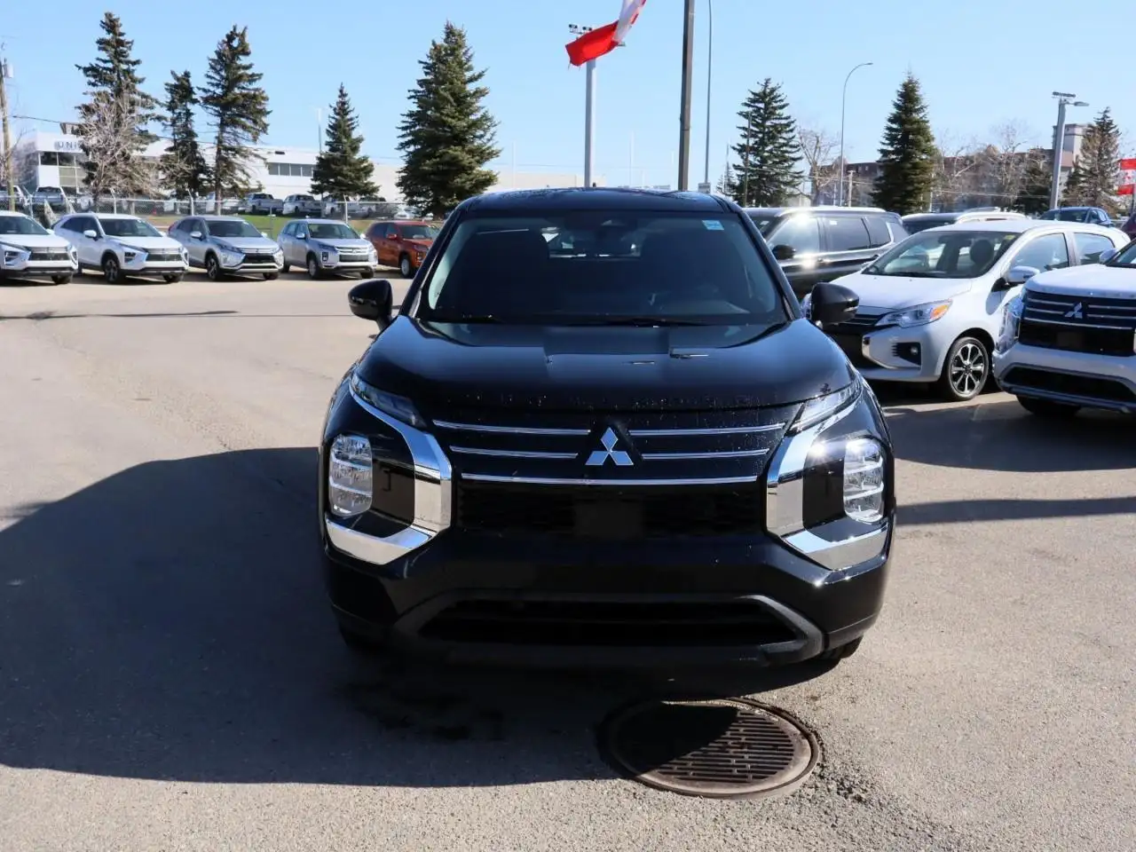 Mitsubishi Outlander снимка Mitsubishi Outlander