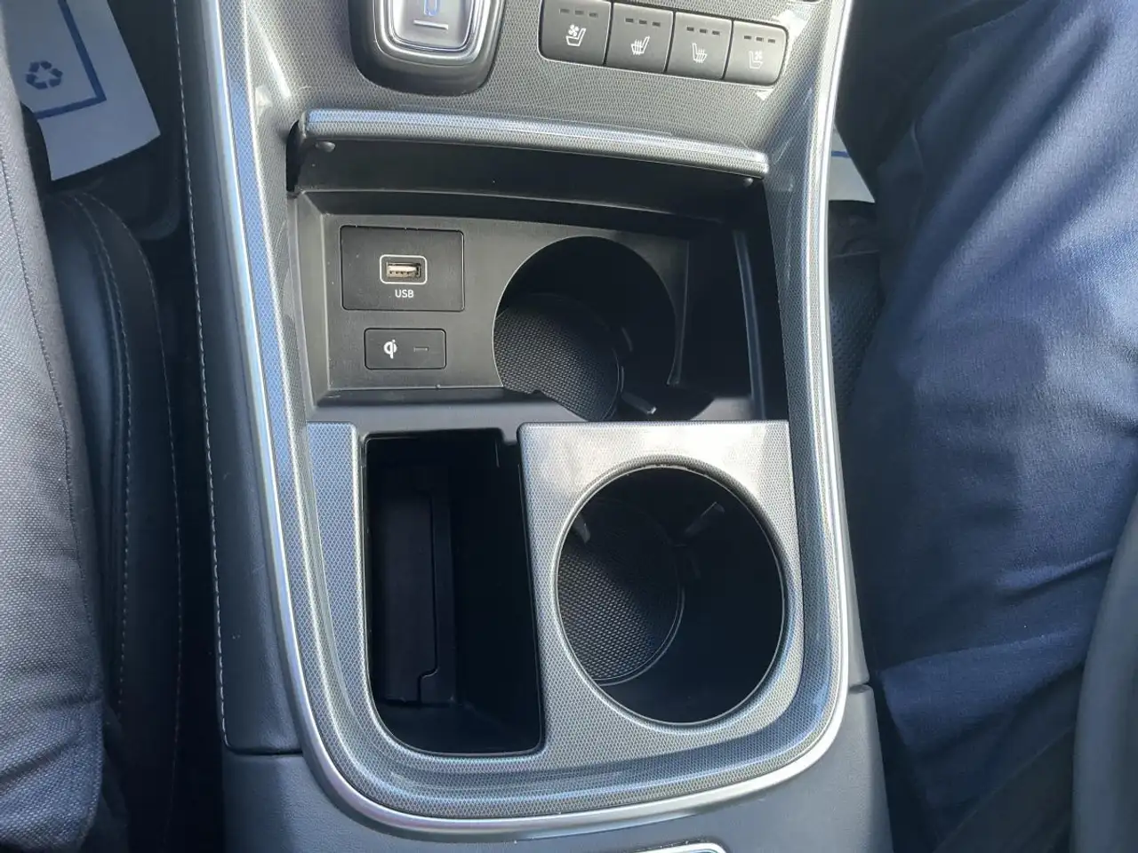 Hyundai SANTA FE снимка Hyundai SANTA FE
