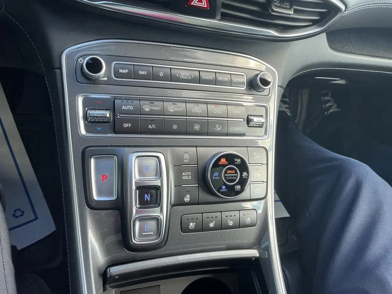 Hyundai SANTA FE снимка Hyundai SANTA FE
