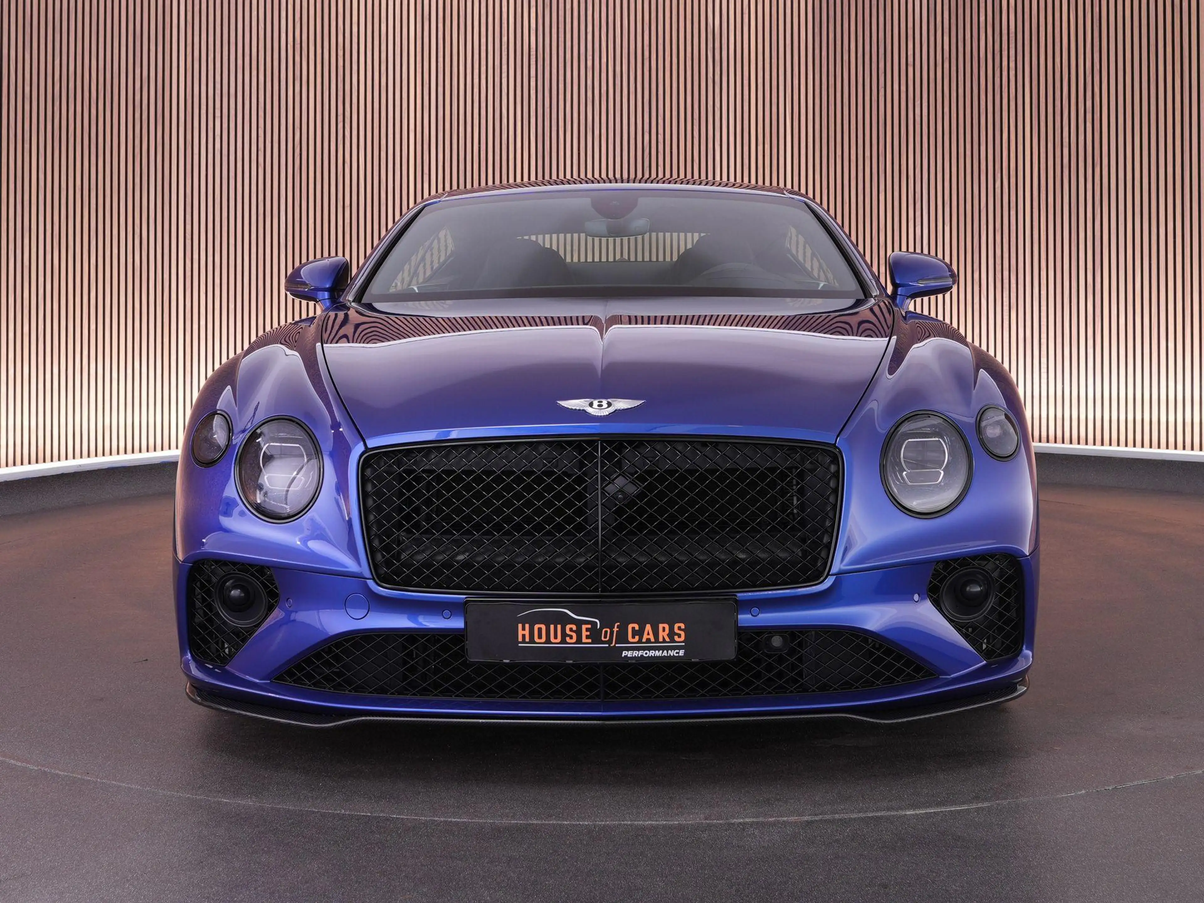 Bentley Continental GT W12 Speed 6.0 659pk |panoramadak|rotating|Naim|car — photo 8