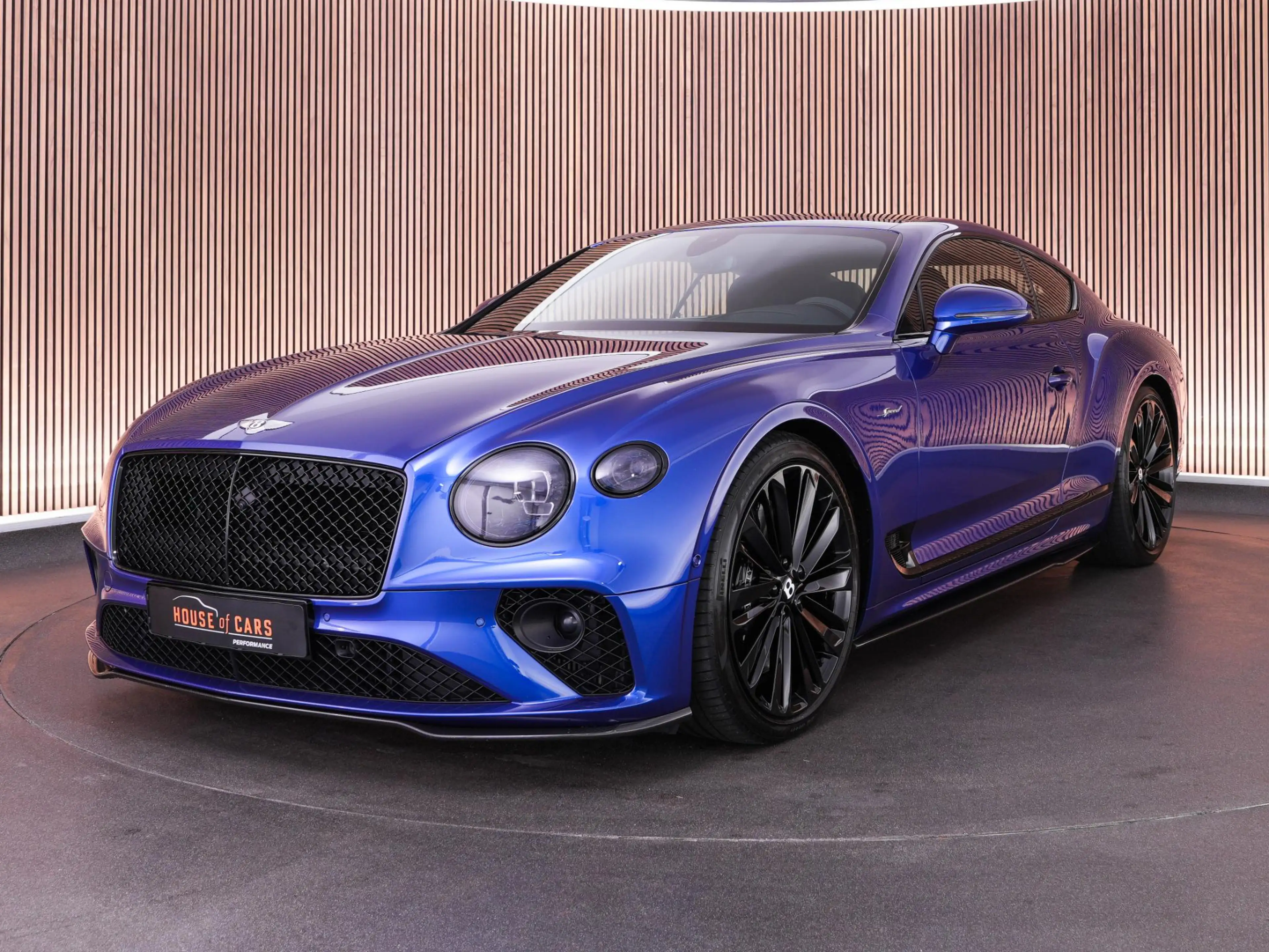 Bentley Continental GT W12 Speed 6.0 659pk |panoramadak|rotating|Naim|car — photo 2