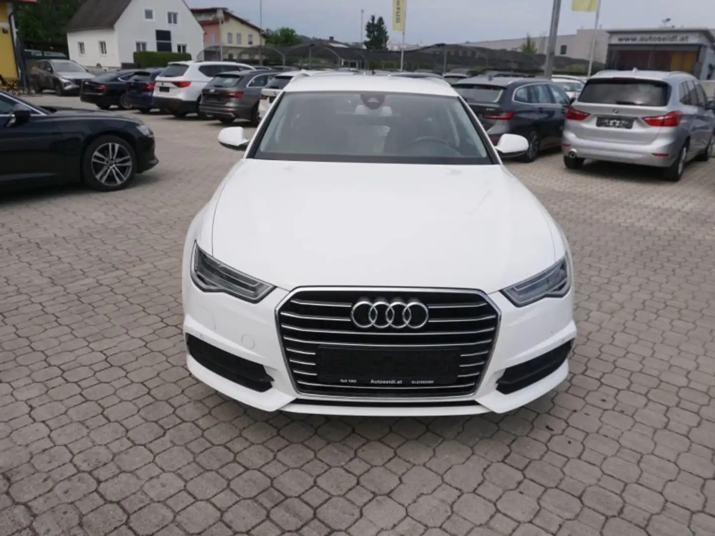 Audi A6 Avant 2,0 TDI ultra intense *MATRIX+NAVI+18"ALU* Bílá - 2