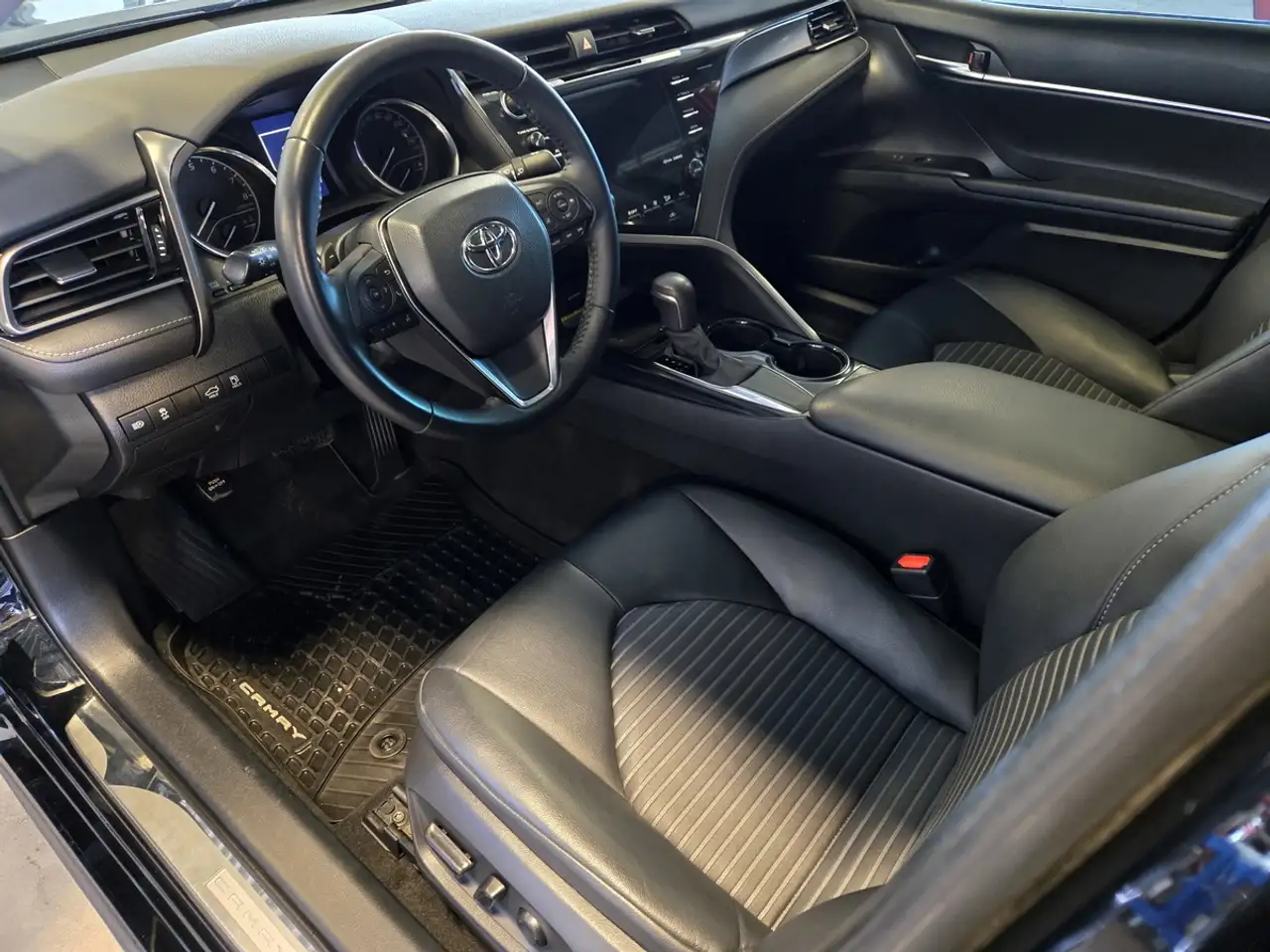 Toyota Camry снимка Toyota Camry