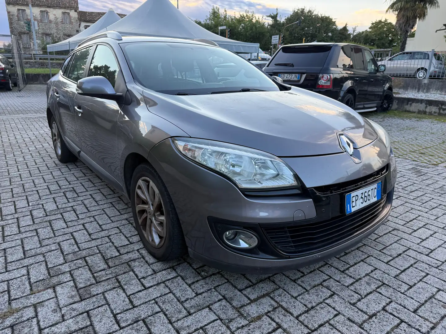 Renault Megane Megane SporTour 1.5 dci Gris - 1