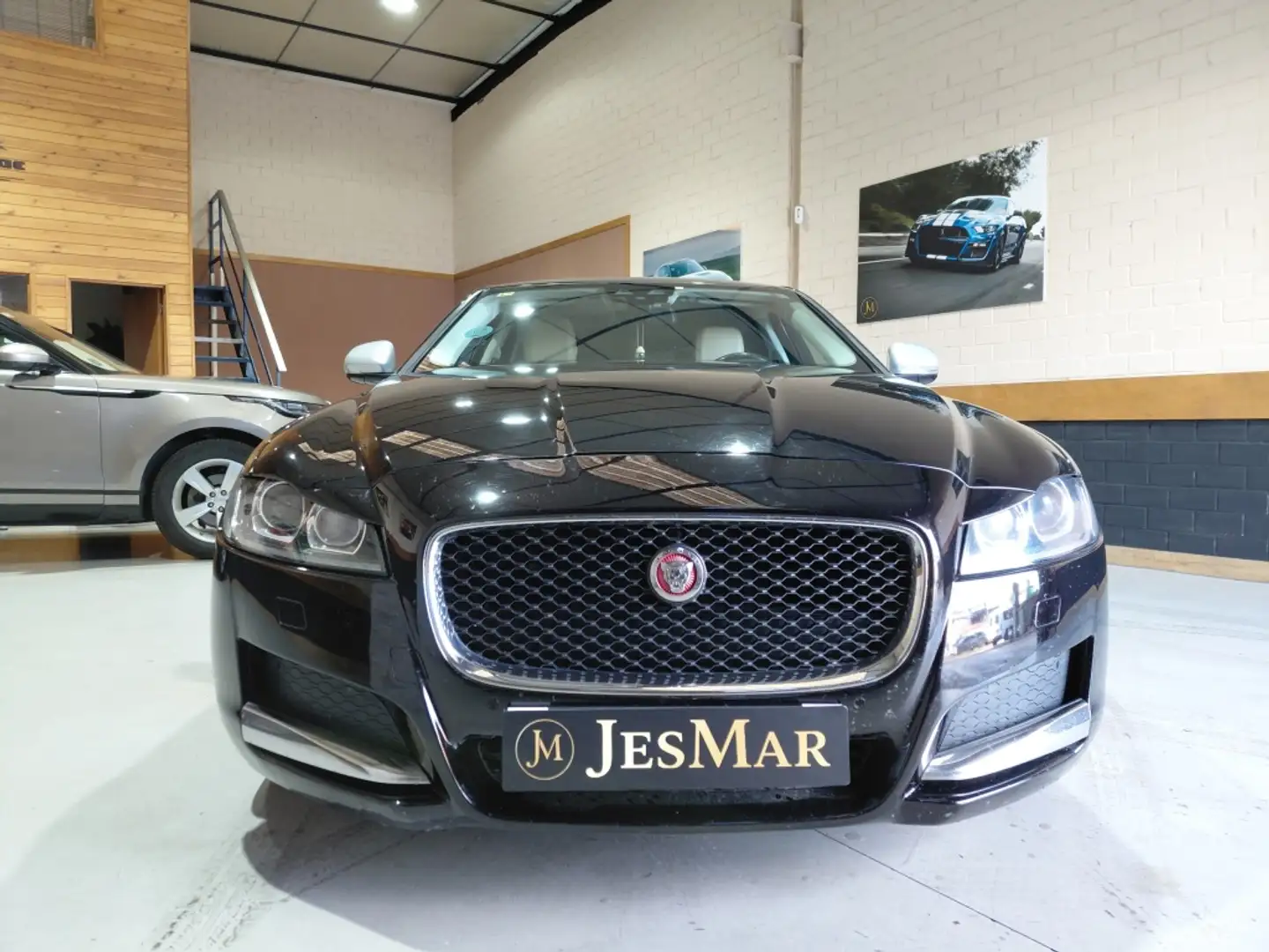 Jaguar XF 2.0i4D Prestige 163 Negro - 2