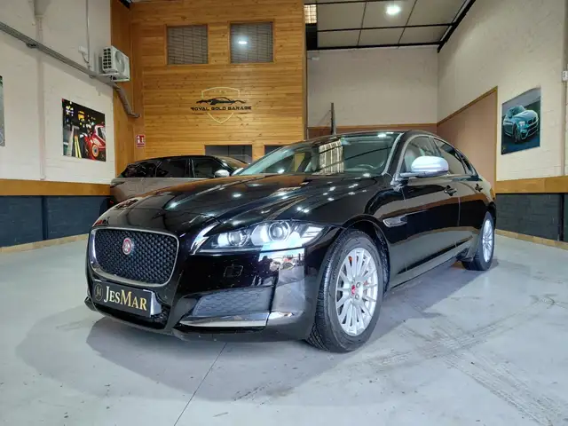 Jaguar XF 2.0i4D Prestige 163