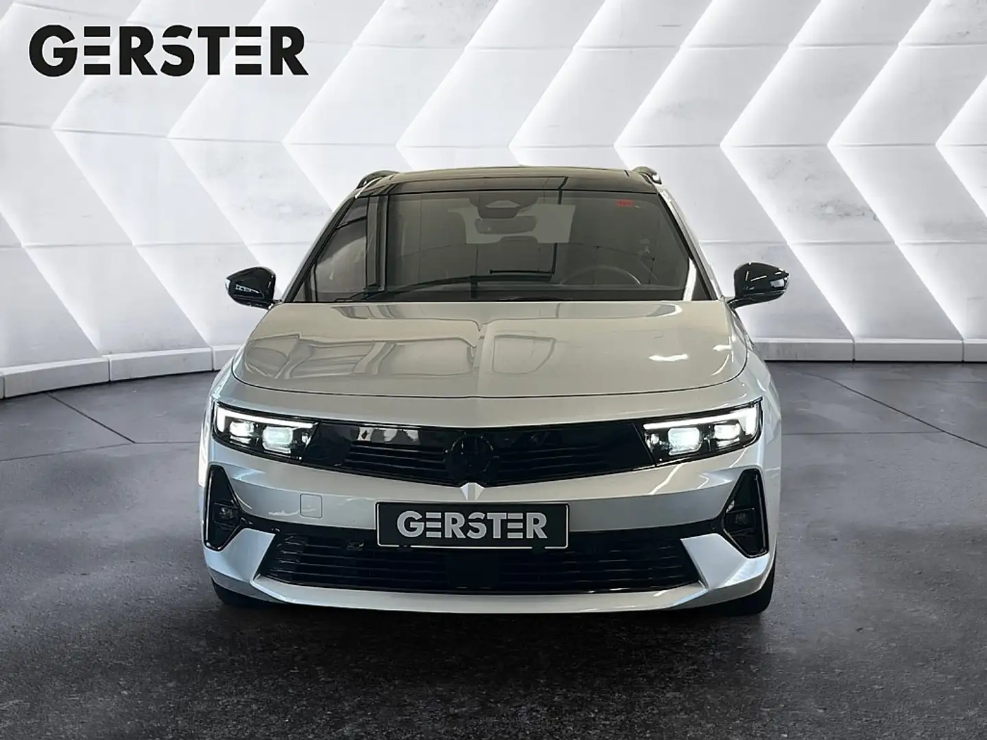 Opel Astra ST 1,2 Turbo GS Aut. Silber - 2