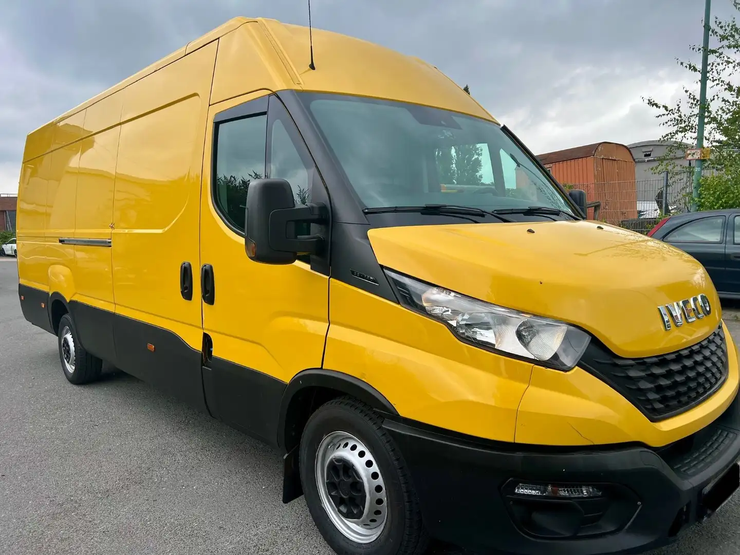 Iveco Daily 35-140 (35S14V) L4H2 3,5t Maxi Kasten Gelb - 2