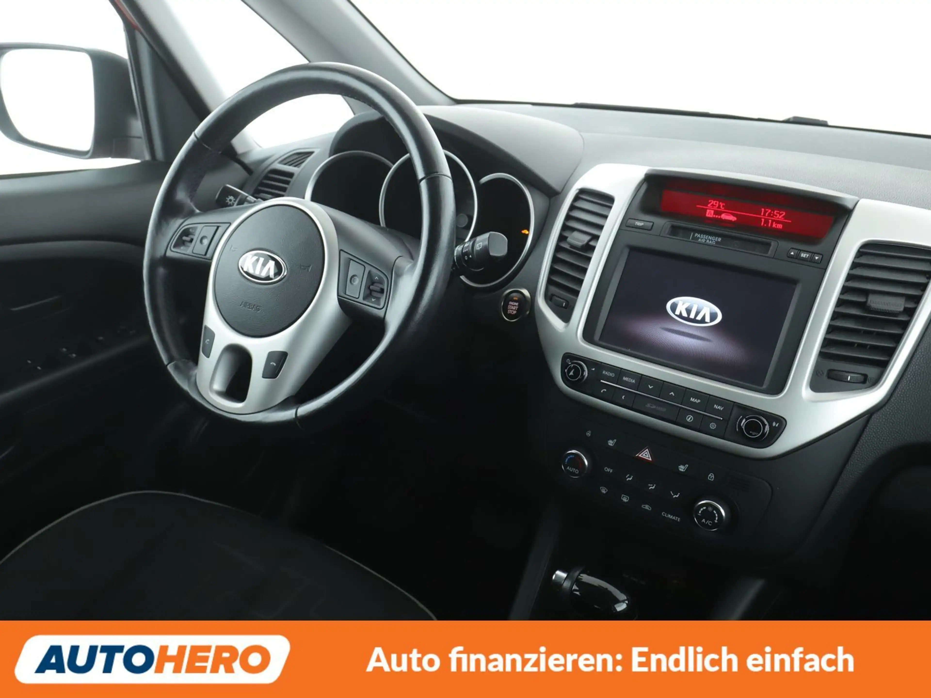 Kia Venga 1.6 Dream Team — photo 13