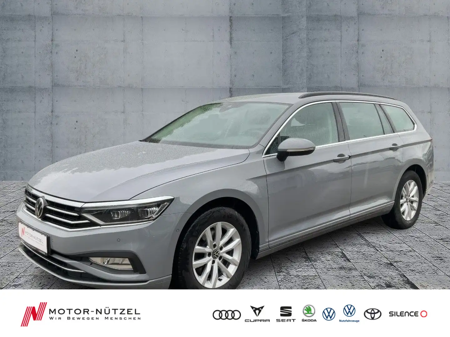 Volkswagen Passat Variant 2.0 TDI DSG BUSINESS IQ.LIGHT+NAV Grijs - 1