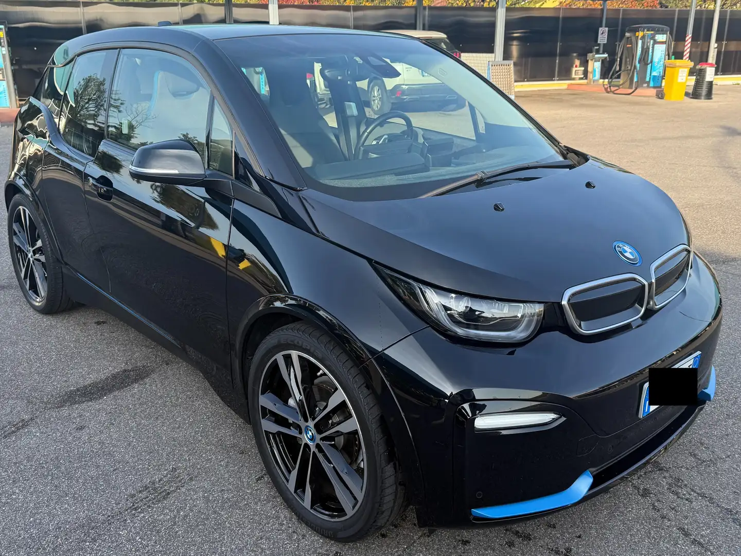 BMW i3 i3s 120Ah SOLO KM33K CERCHI 20" GOMME NUOVE Nero - 2