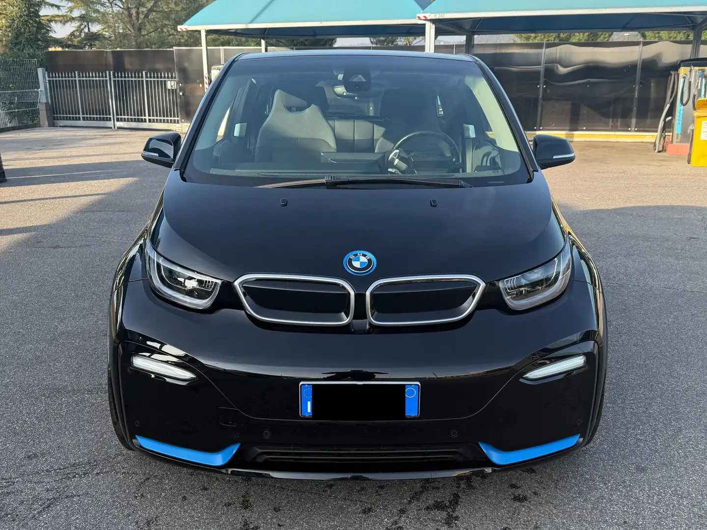 BMW i3 i3s 120Ah SOLO KM33K CERCHI 20" GOMME NUOVE Nero - 1