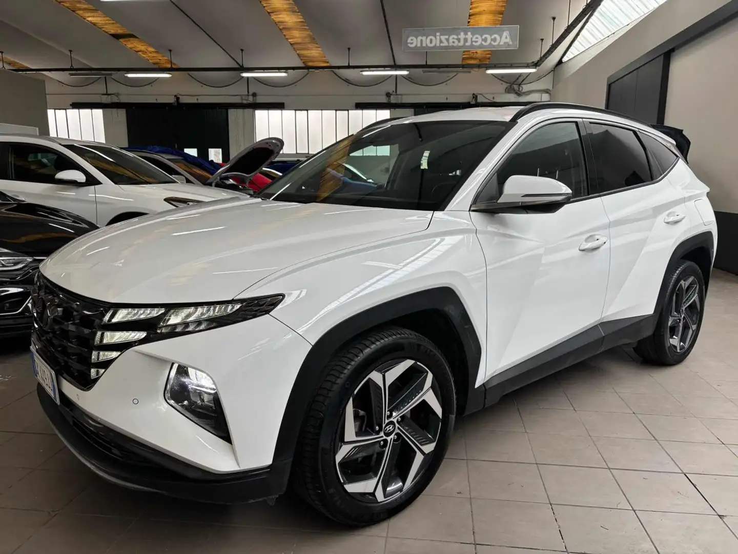 Hyundai TUCSON 1.6 HEV 4WD aut. Exellence Bianco - 1
