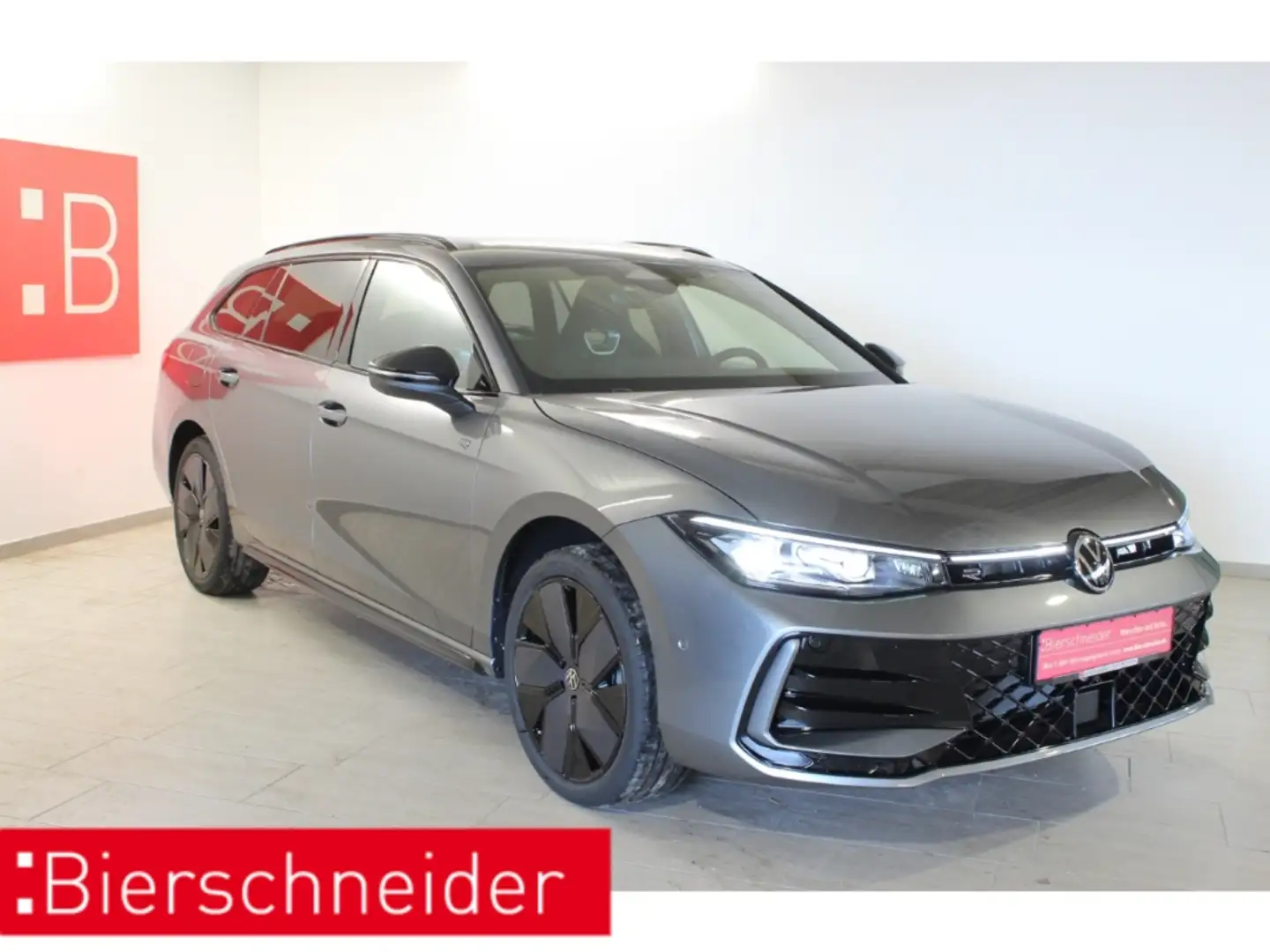 Volkswagen Passat 1.5 TSI DSG e-Hybrid 2x R-Line Black Style AHK MAT Grau - 1