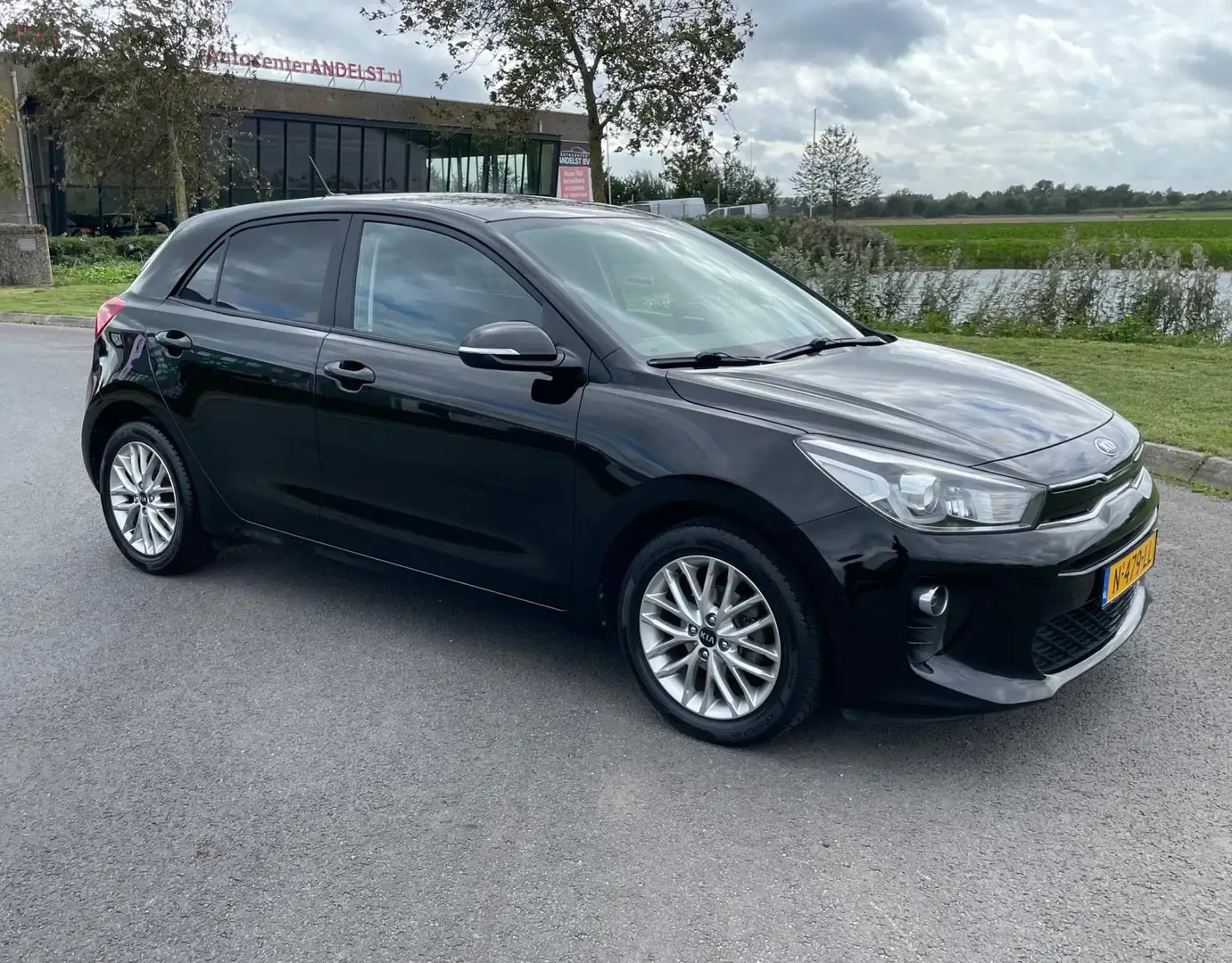 Kia Rio 1.2 CVVT DynamicLine, Cam, Stoel-/stuurverw, Navi, Noir - 2