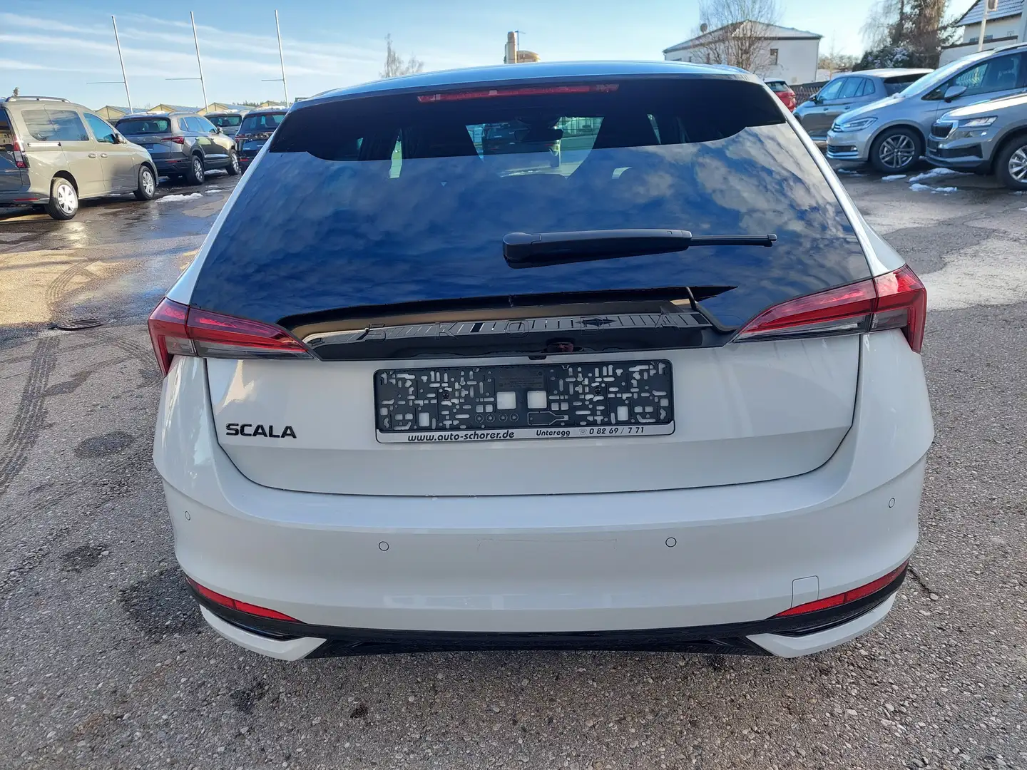 Skoda Scala Scala 1.5 TSI DSG Monte Carlo AHK 4J.Gar. 18"Alu Gris - 2