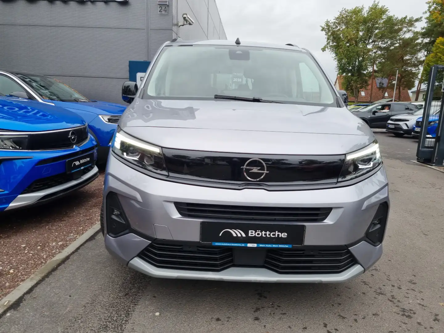 Opel Combo Life 1.5 GS XL LED/Navi/SHZ/DAB/180°Kamera Grau - 2