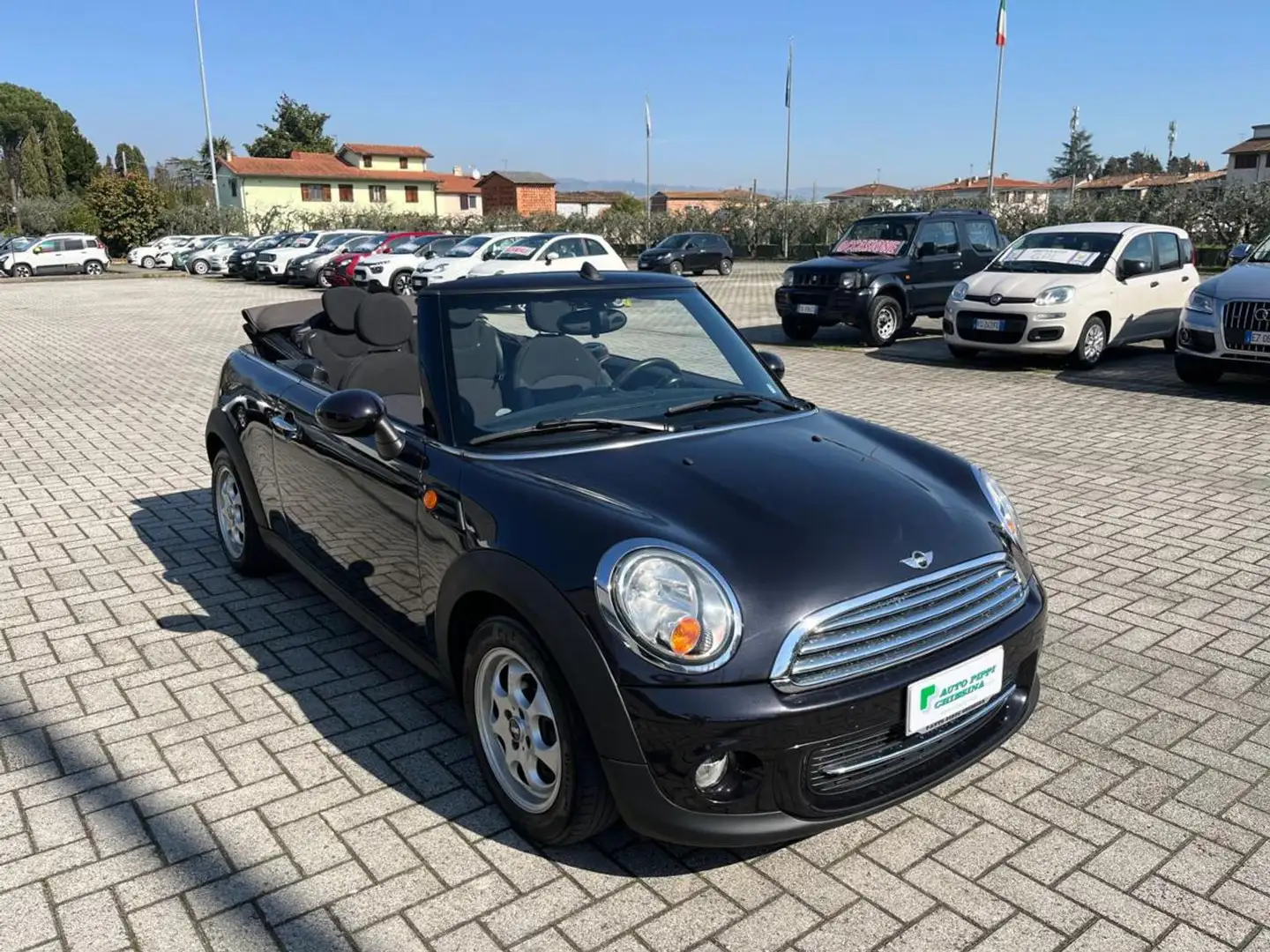 MINI Cooper C Cabrio Mini 1.6 16V Schwarz - 1