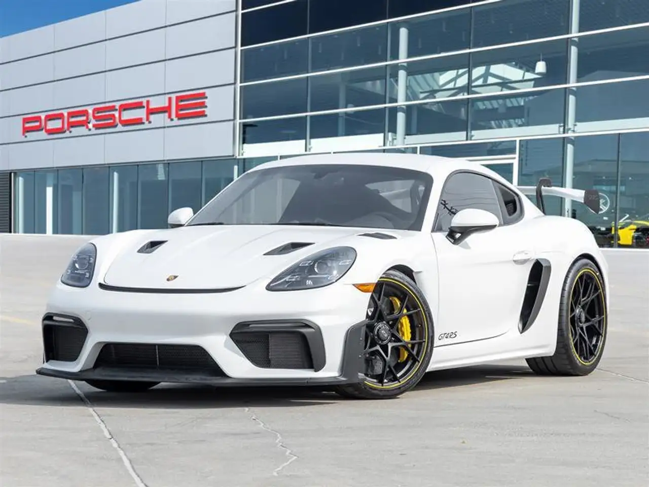 2025 Porsche 718 Cayman