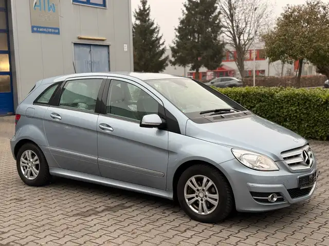 Mercedes-Benz B 170 Auto. *AHK. *Tempomat *Sportpaket *Hu