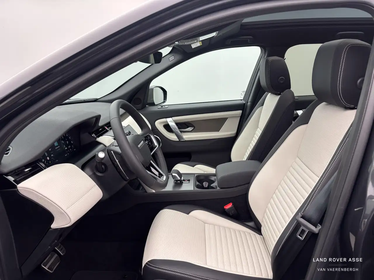 Land Rover Discovery Sport 2026 — фото 10
