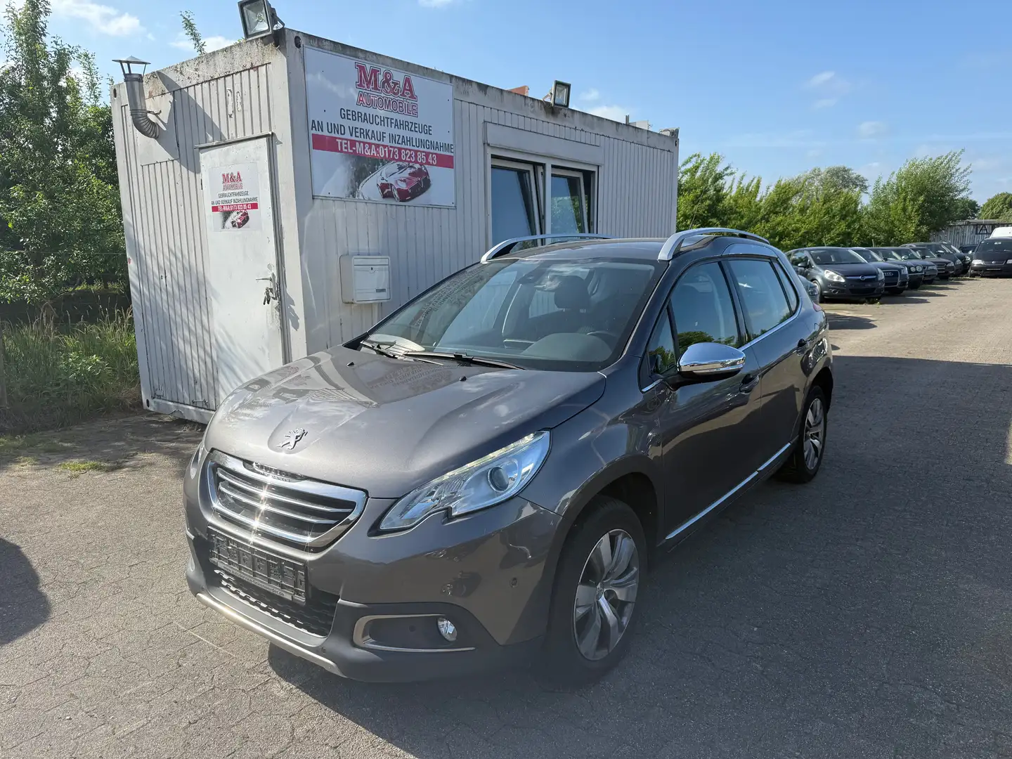 Peugeot 2008 120 VTI 1,6 Automatik Allure Navi Teilleder!!! Grau - 1