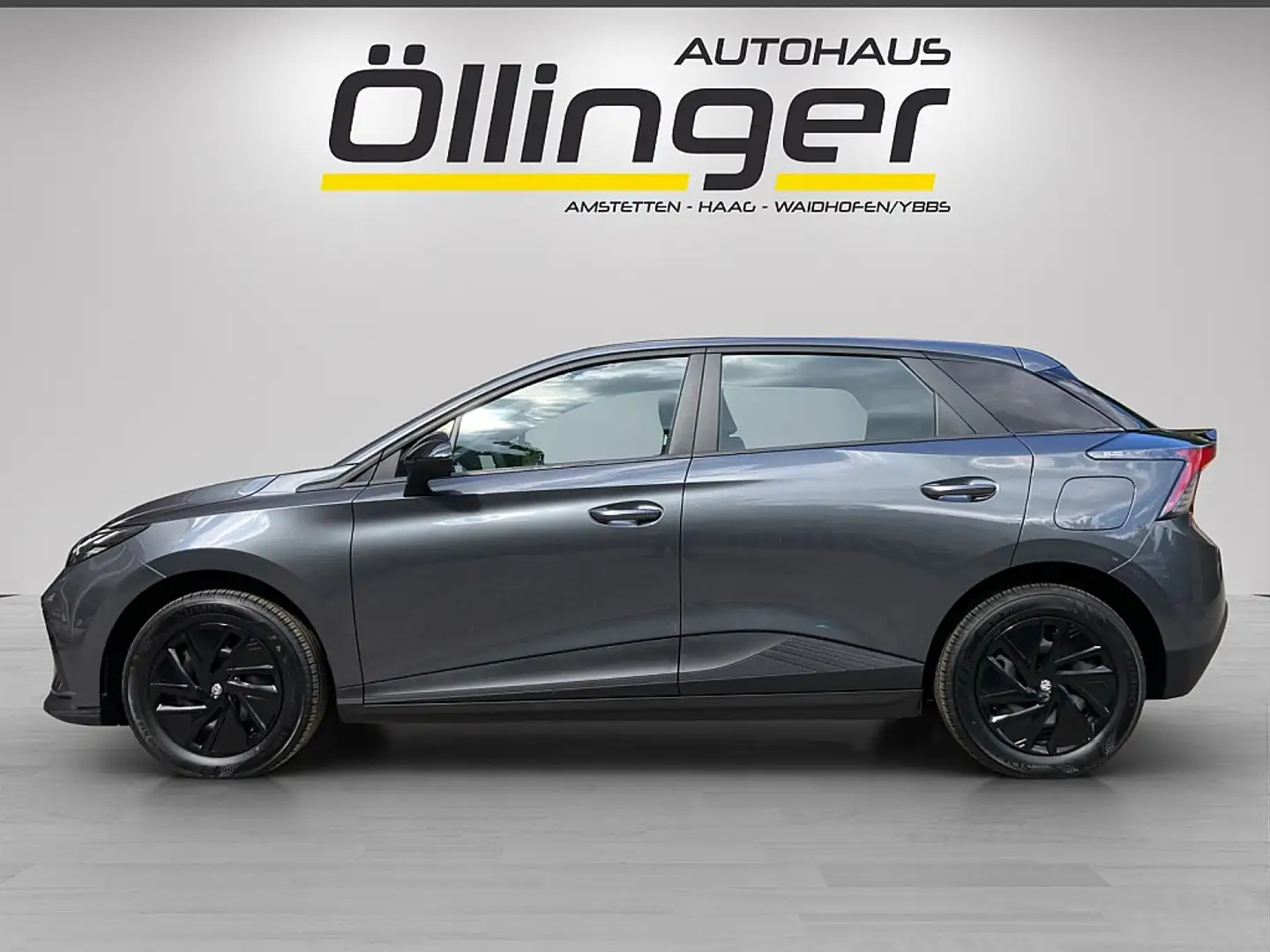 MG MG4 EV 51 kWh Standard Grau - 2