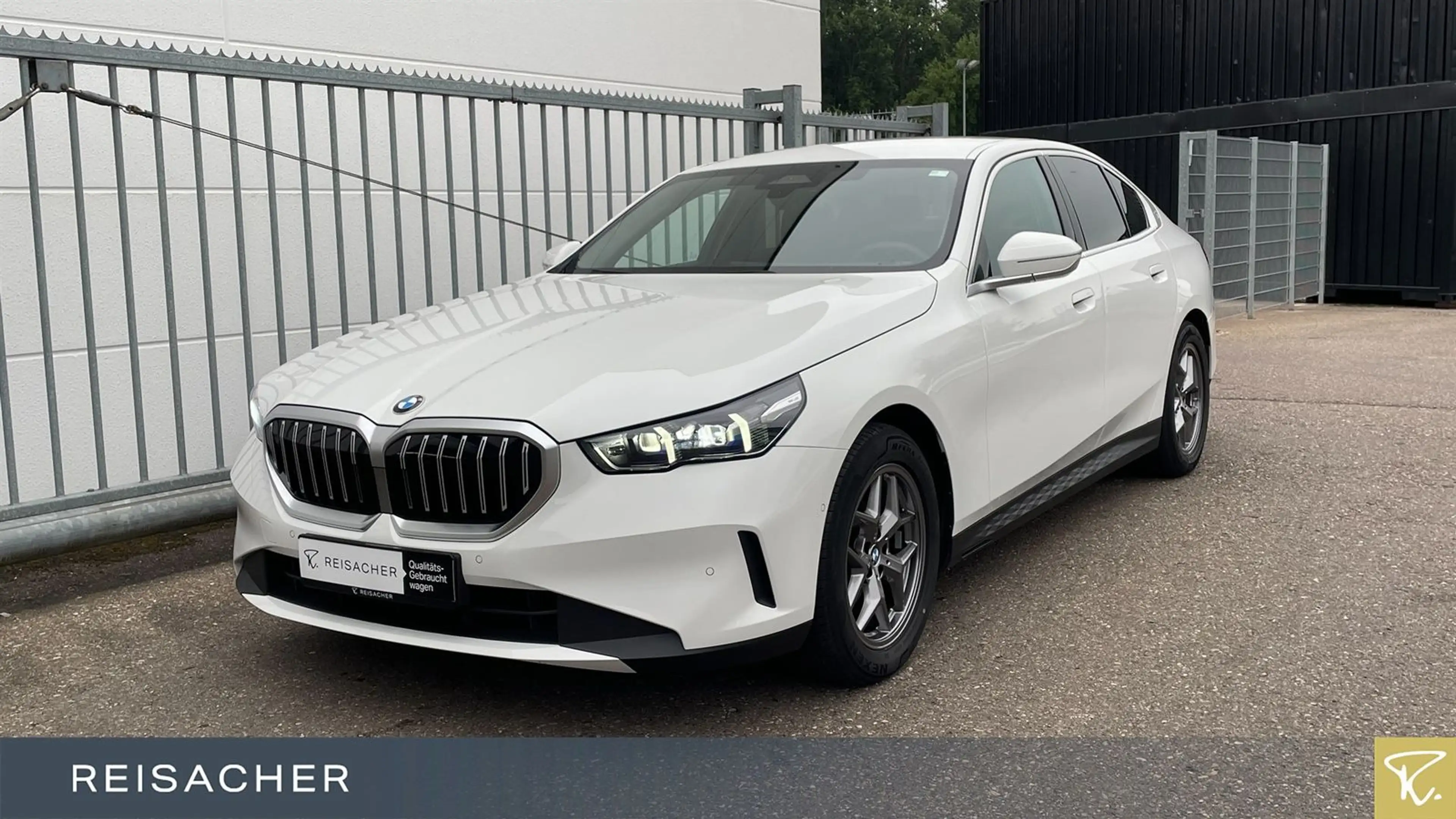 BMW 520 d A Lim AHK,Autom,LED,