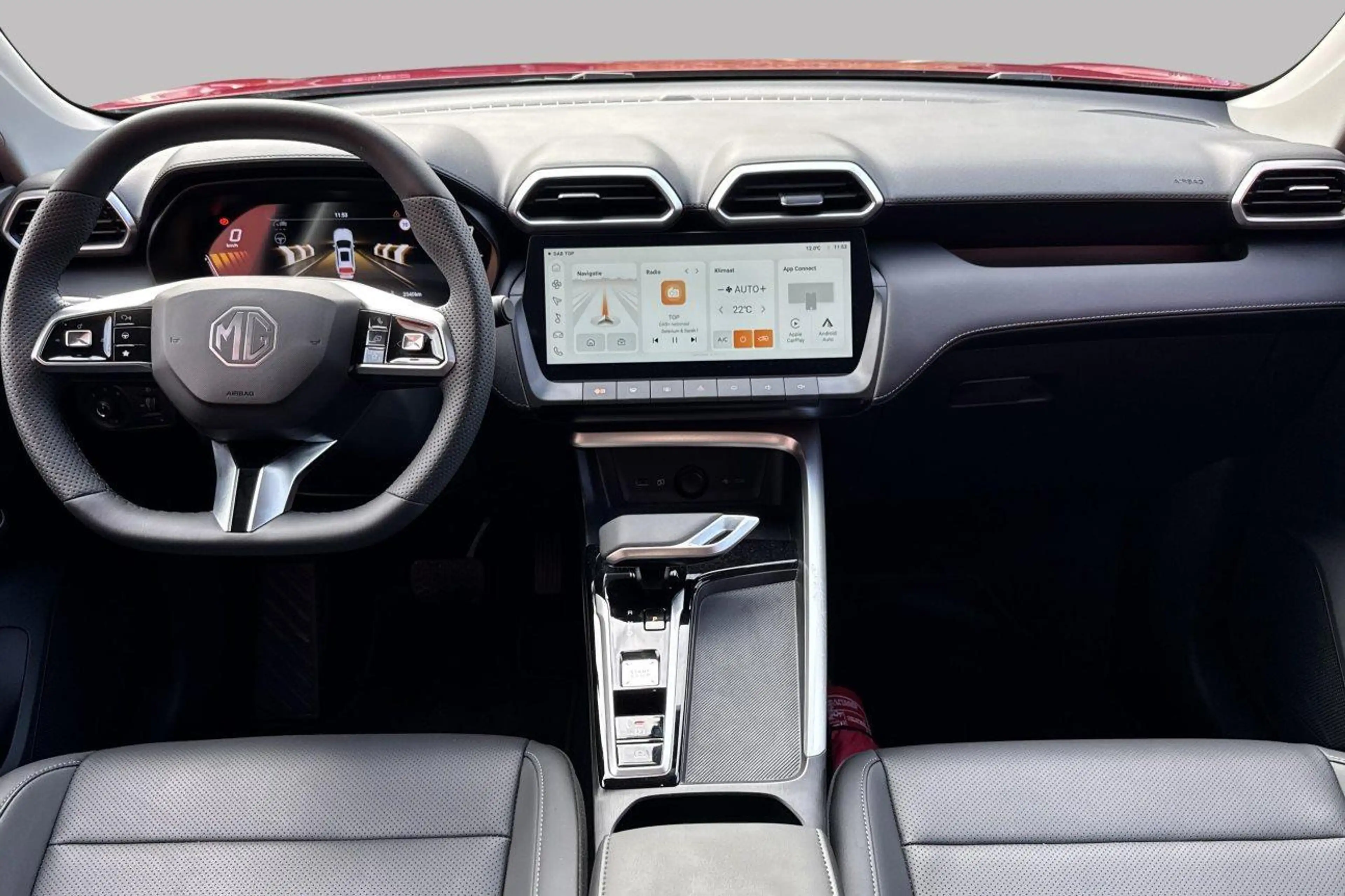 MG ZS LUXURY HEV — photo 11