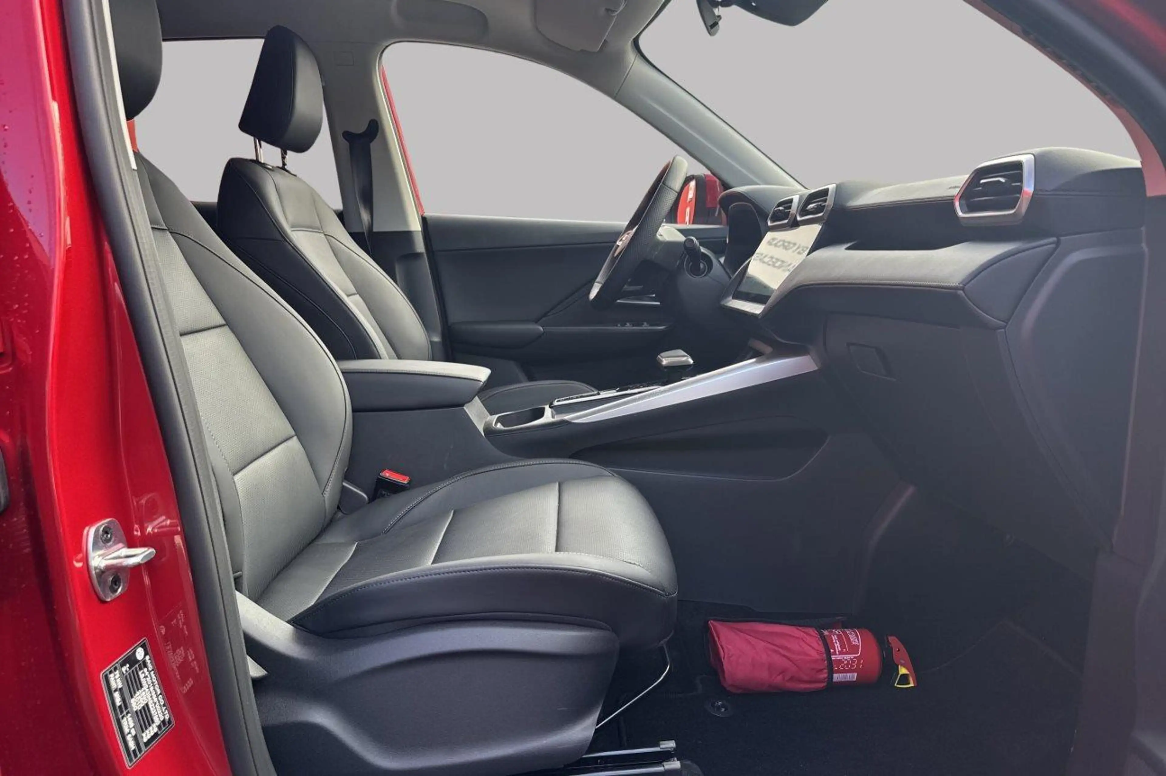MG ZS LUXURY HEV — photo 8