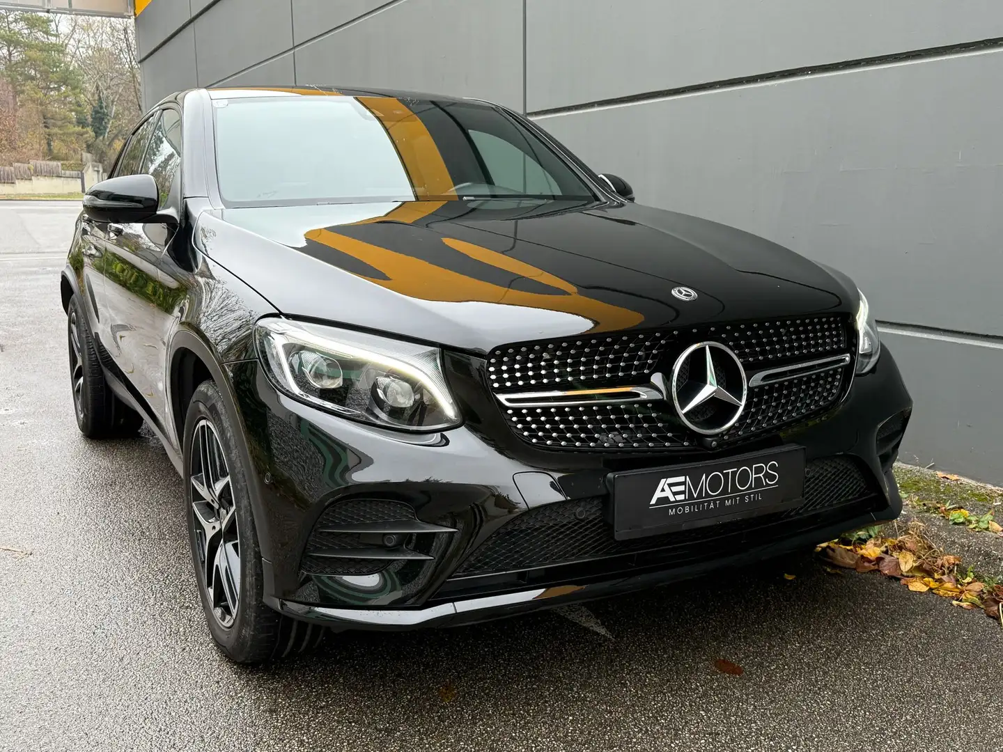 Mercedes-Benz GLC 250 *4MATIC*AMG LINE*VOLL*NAVI*LED*SITZHZG*AHK*RFK*KR Schwarz - 2