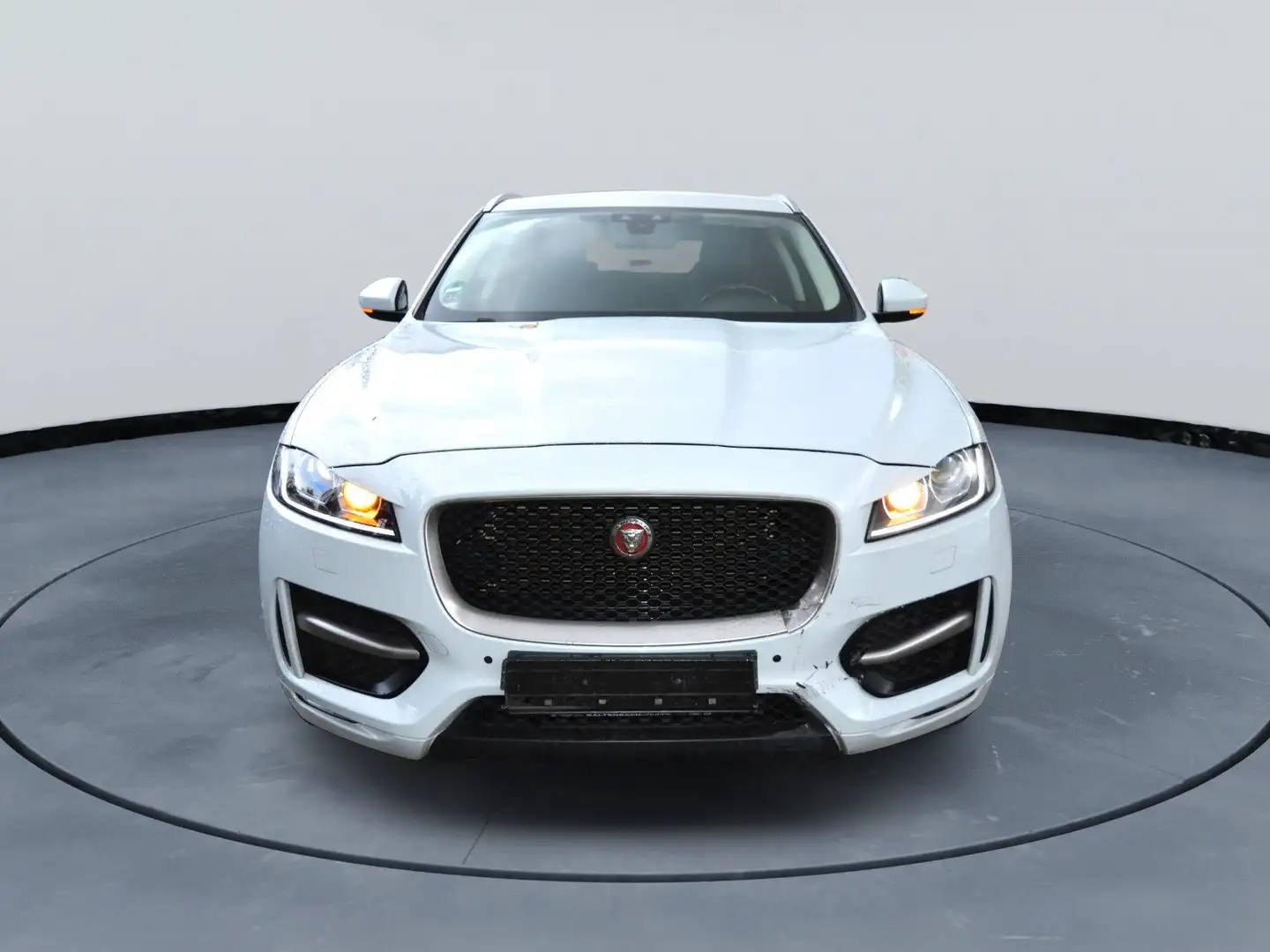 Jaguar F-Pace 2.0D R-Sport AWD Weiß - 2